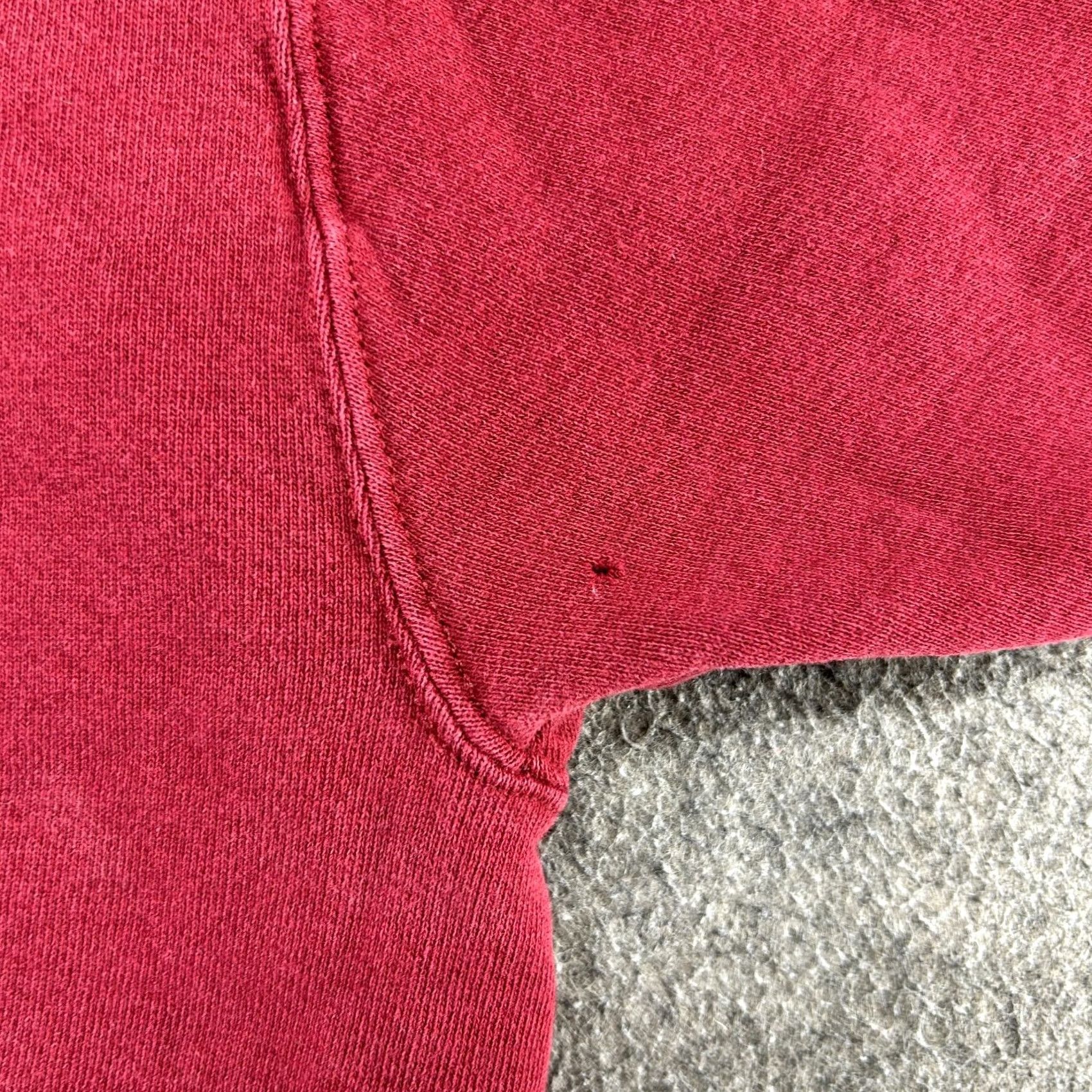 Nike VINTAGE Nike Sweatshirt Mens L Red Pullover Crew Neck Swoosh USA Made 90s Shirt Men Regular Cotton Fleece 1/4 Zip All Seasons 90s Size US L / EU 52-54 / 3 - 4 Thumbnail