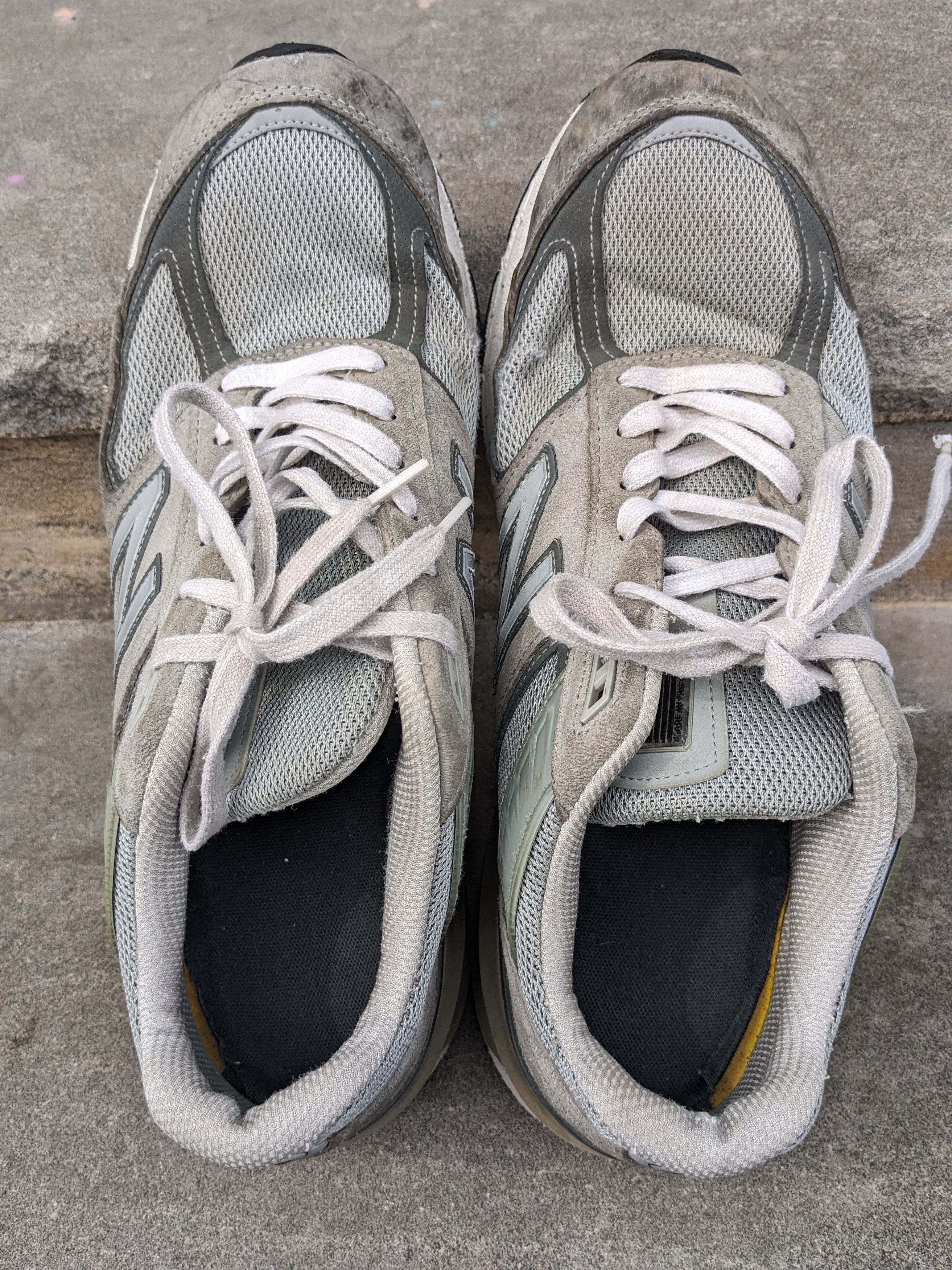 Designer × New Balance New Balance 990v5 Men’s SZ 12 EE Running Shoe M990GL5 Size US 12 / EU 45 - 3 Thumbnail