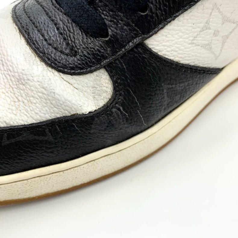 Louis Vuitton Louis Vuitton Black logo presbyopic lace-up casual sports Size US 7 / EU 40 - 9 Thumbnail