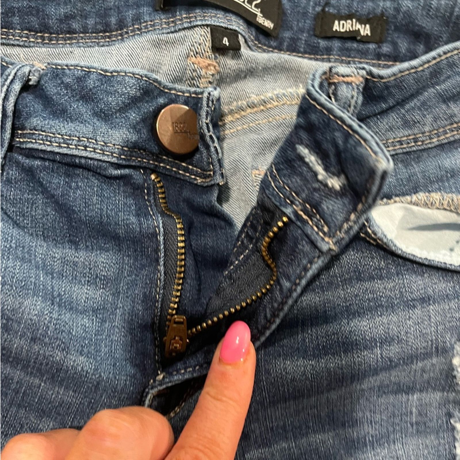 Vintage 1822 Adrianna Skinny Jeans Low Rise Pockets Distressed Siz 4 Size 27" / US 4 / IT 40 - 7 Thumbnail