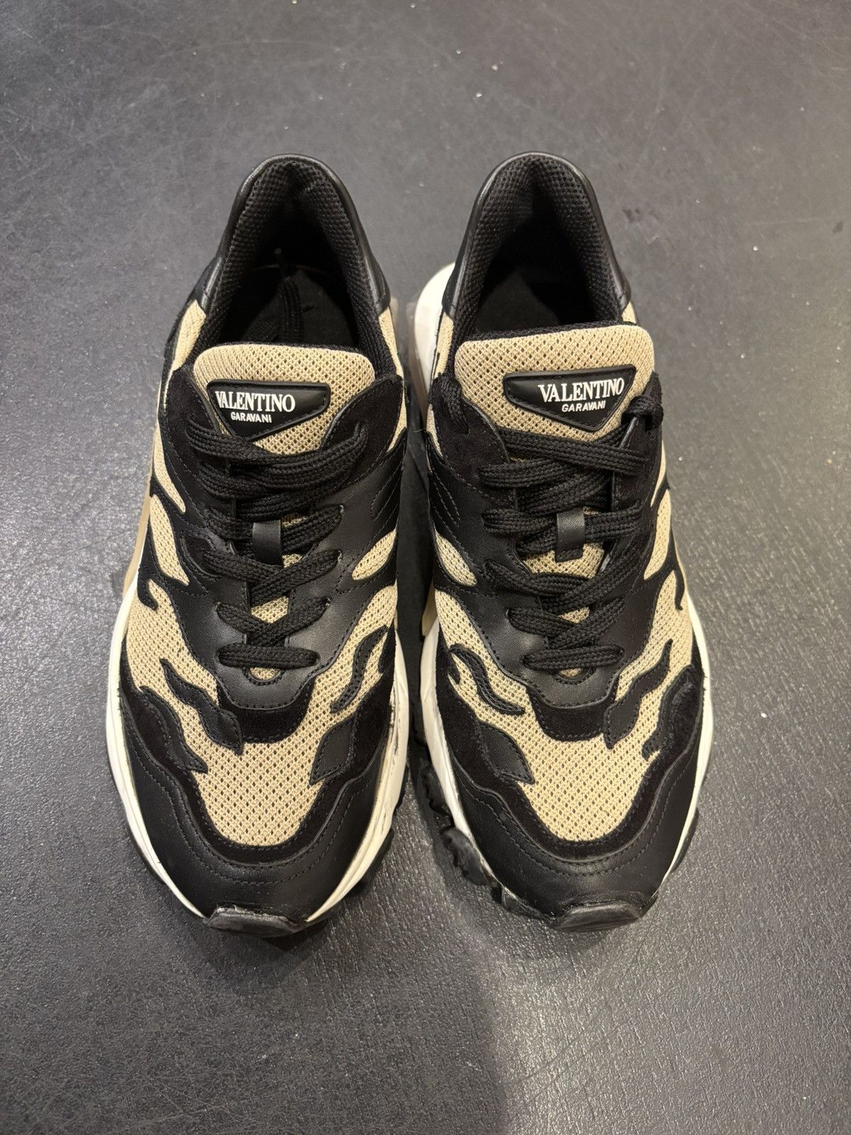 Valentino Valentino Low Top Sneakers Size US 5.5 / EU 38 - 6 Thumbnail