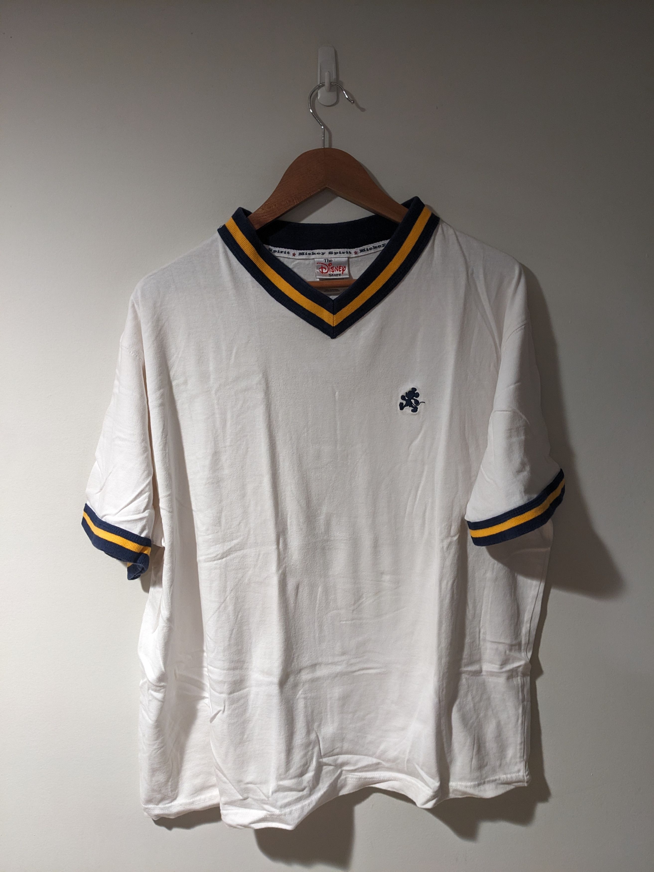 Disney × Vintage Vintage 90s Disney Store Mickey Embroidery Logo T-Shirt Size US L / EU 52-54 / 3 - 1 Thumbnail