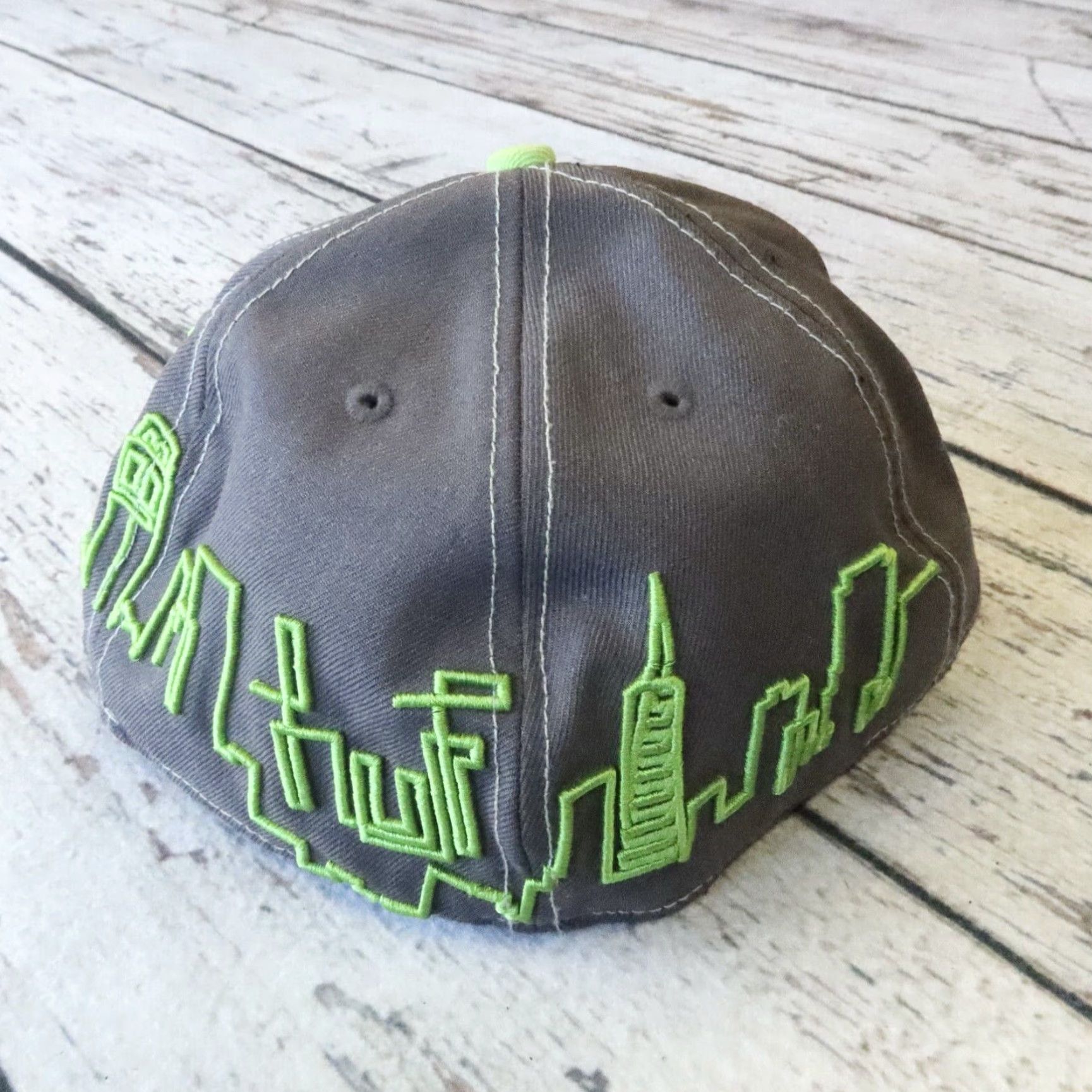 Huf VINTAGE HUF Skyline Fitted New Era Hat - One Size Gray - 2006 - Mens - Baseball Cap - pre-owned Size ONE SIZE - 2 Thumbnail