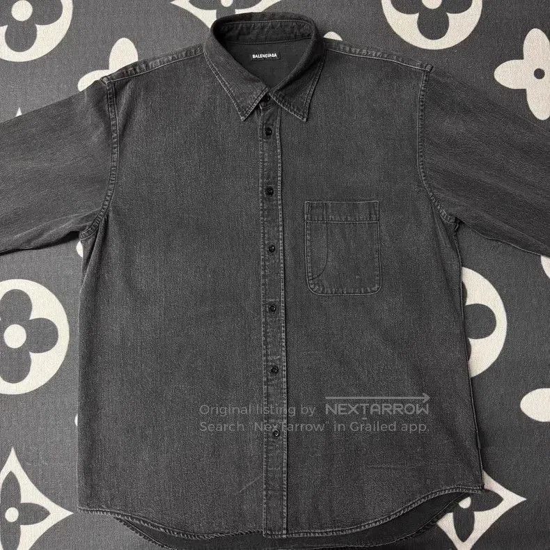 Balenciaga Balenciaga Back Red Letter Denim Shirt. Size US XS / EU 42 / 0 - 1 Thumbnail