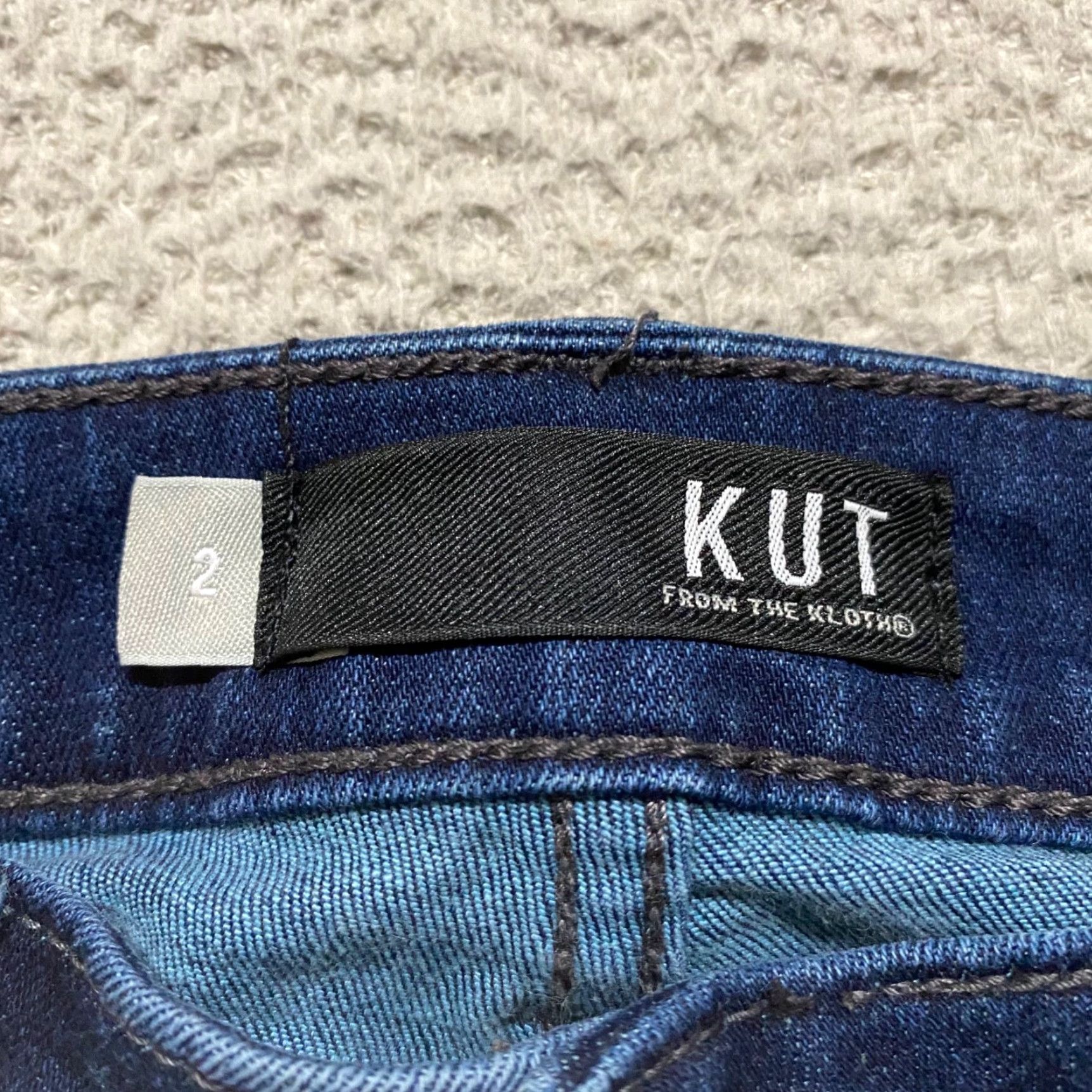 Vintage KUT from the Kloth Jeans Womens sz 2 Blue Denim Dark Wash Connie Ankle Skinny 26 in Inseam 26 in 5-Pocket Stretch Regular Mid Rise Vintage No Size 26" / US 2 / IT 38 - 3 Thumbnail