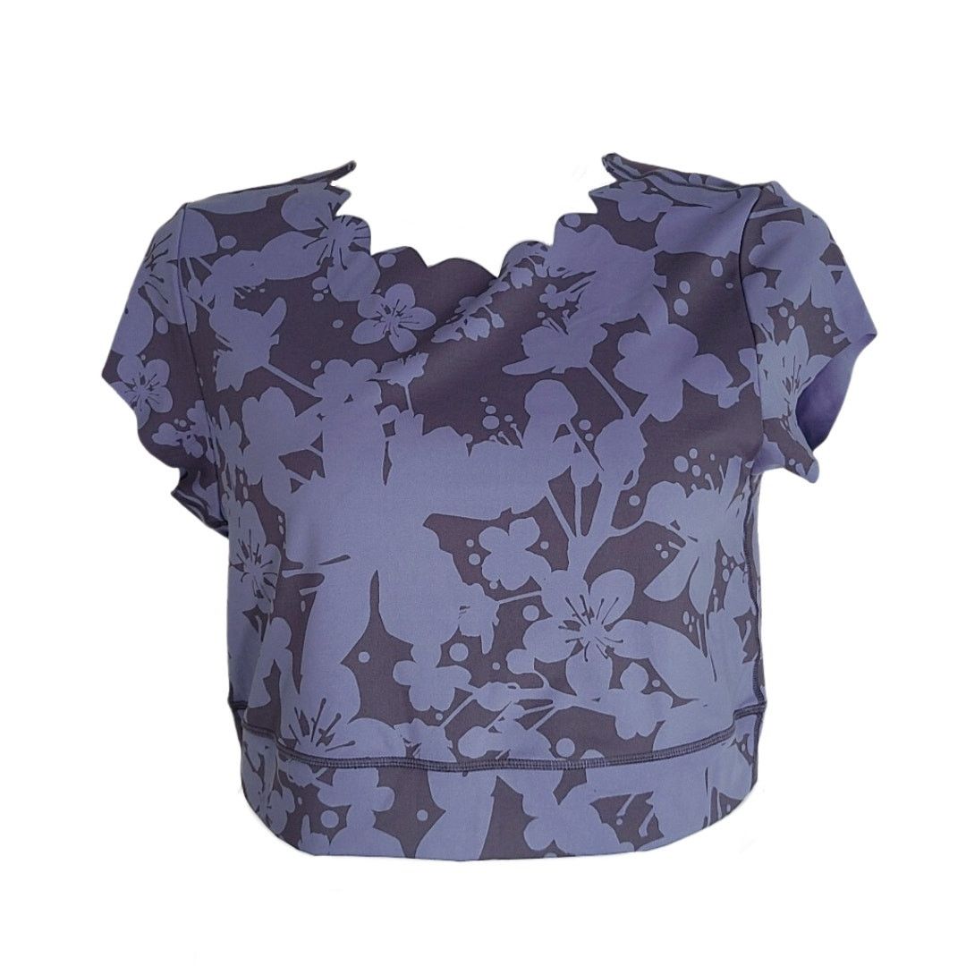 American Eagle Outfitters American eagle blue floral print scalloped crop top size XL Size XL / US 12-14 / IT 48-50 - 7 Thumbnail