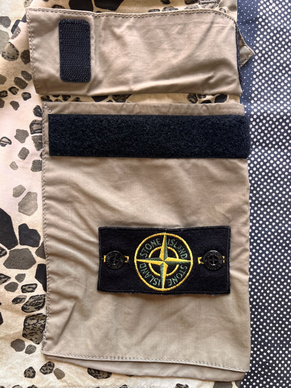 Stone Island Stone Island Alligator Camo Cargo Shorts Type RE W30 croc Size US 30 / EU 46 - 4 Thumbnail