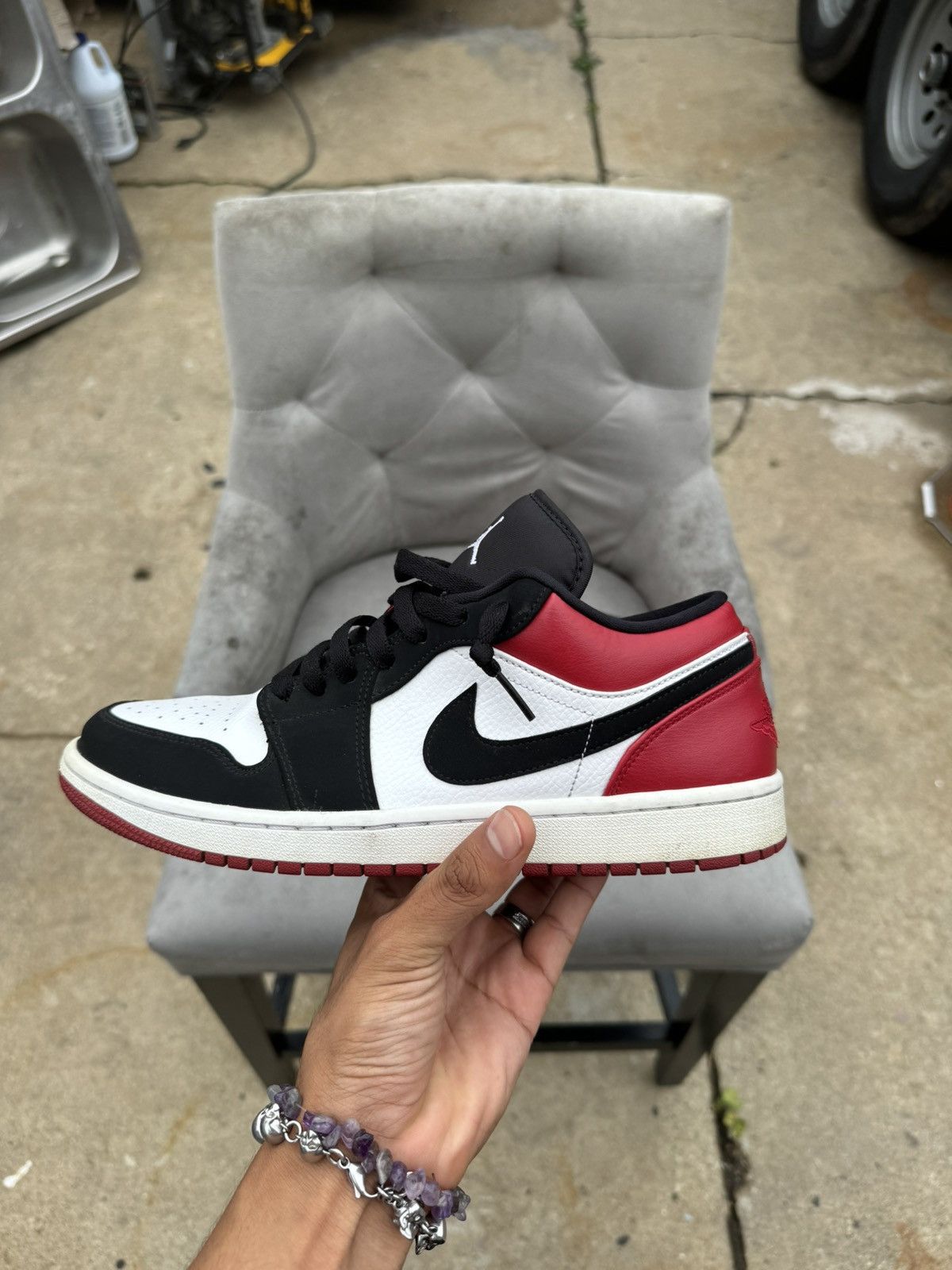 Jordan Brand Jordan 1 Black Toe (2019) Size US 10.5 / EU 43-44 - 3 Thumbnail