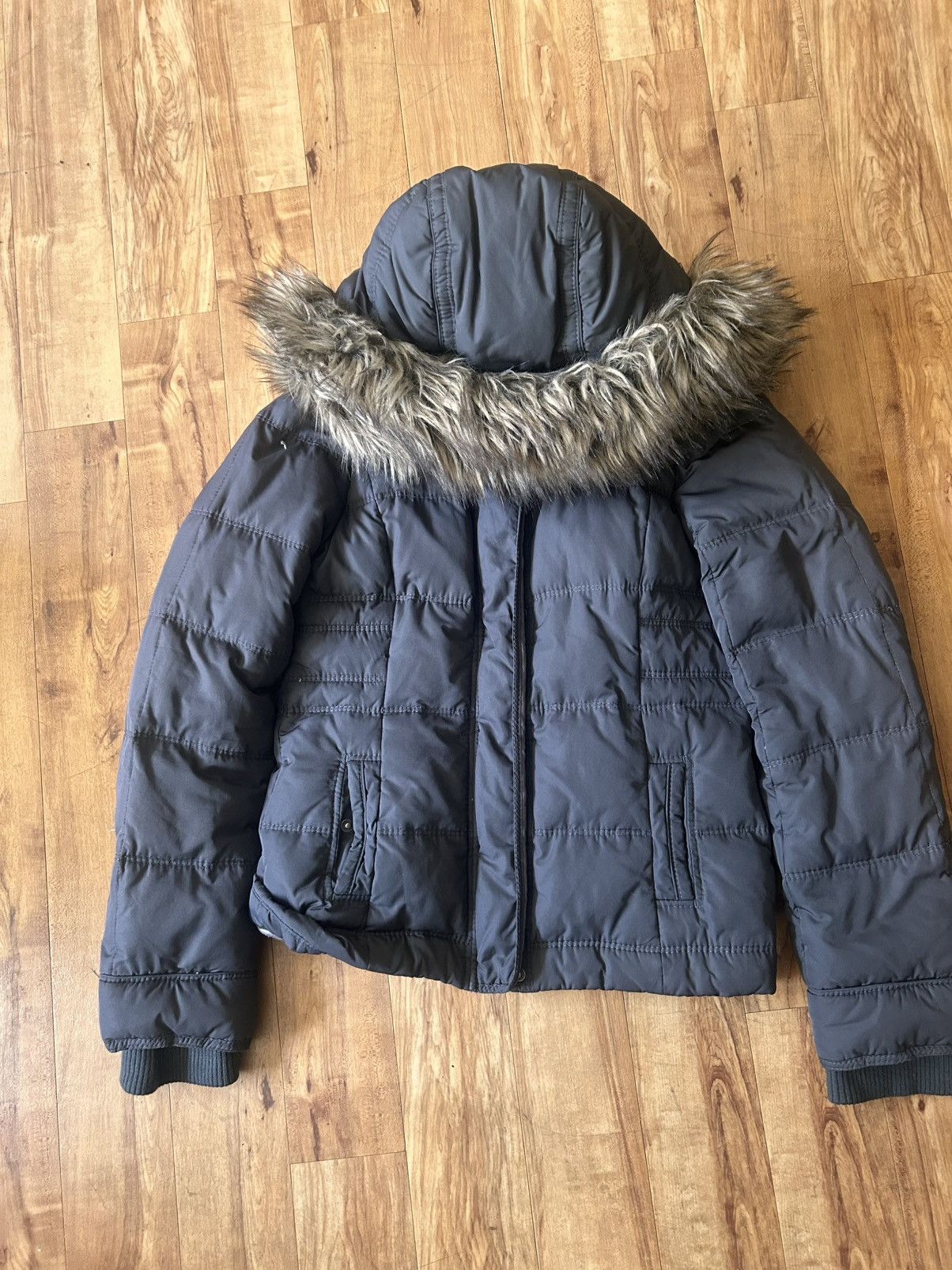 Abercrombie & Fitch Abercrombie & Fitch Fur Puffer Size M / US 6-8 / IT 42-44 - 2 Thumbnail