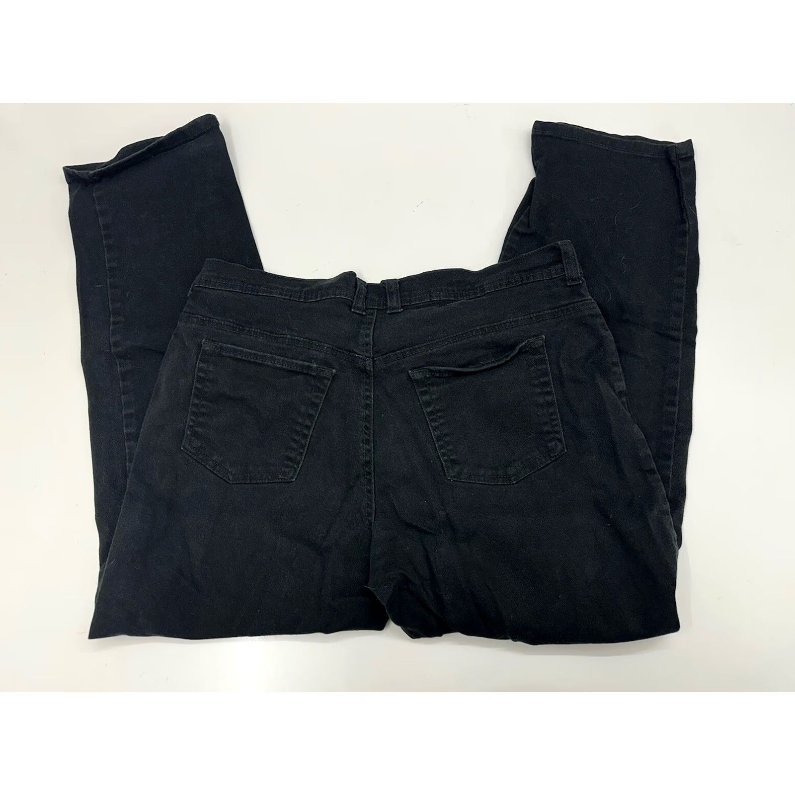 Gloria Vanderbilt Gloria Vanderbilt Jeans Size 14 Short Amanda Black Denim Womens 5-Pocket Stretch Regular Fit Pants Size 36" / US 14 / IT 50 - 7 Thumbnail