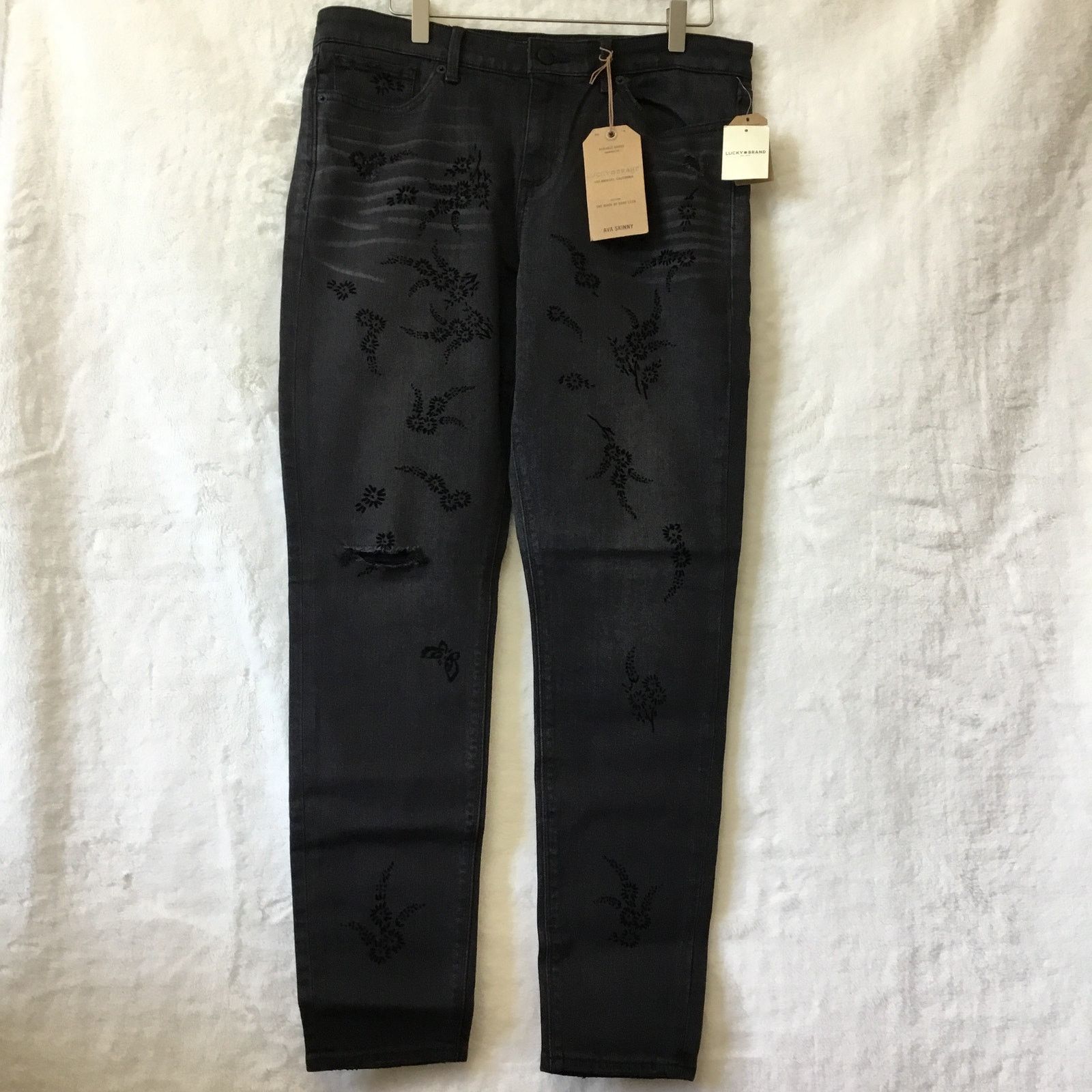 Lucky Brand Lucky Brand Black Ava Skinny Jeans and Velvet Floral Detail Size 31" - 5 Thumbnail