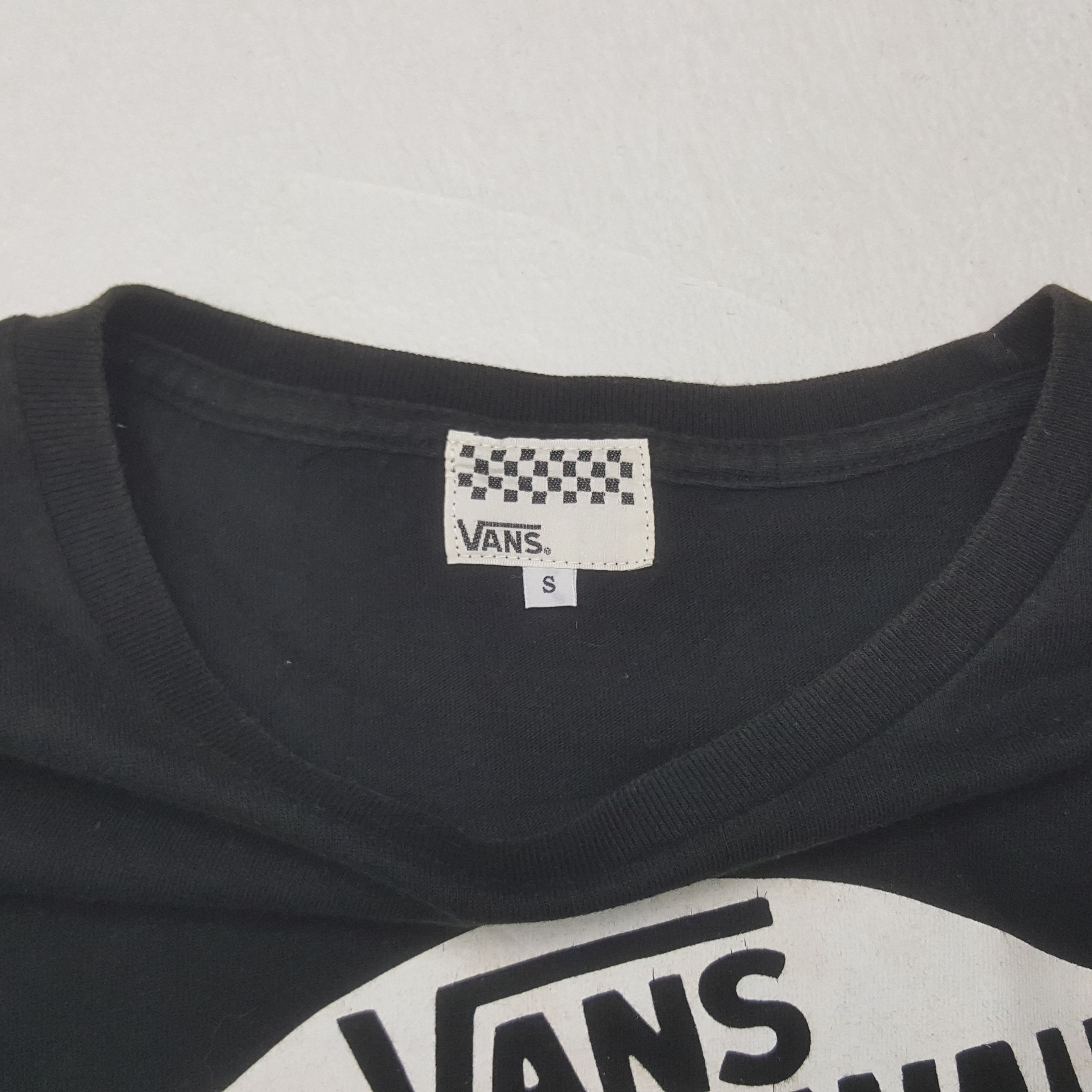 Vans Vintage Vans Off The Wall American Skateboard Tshirt RR19 Size S / US 4 / IT 40 - 4 Thumbnail