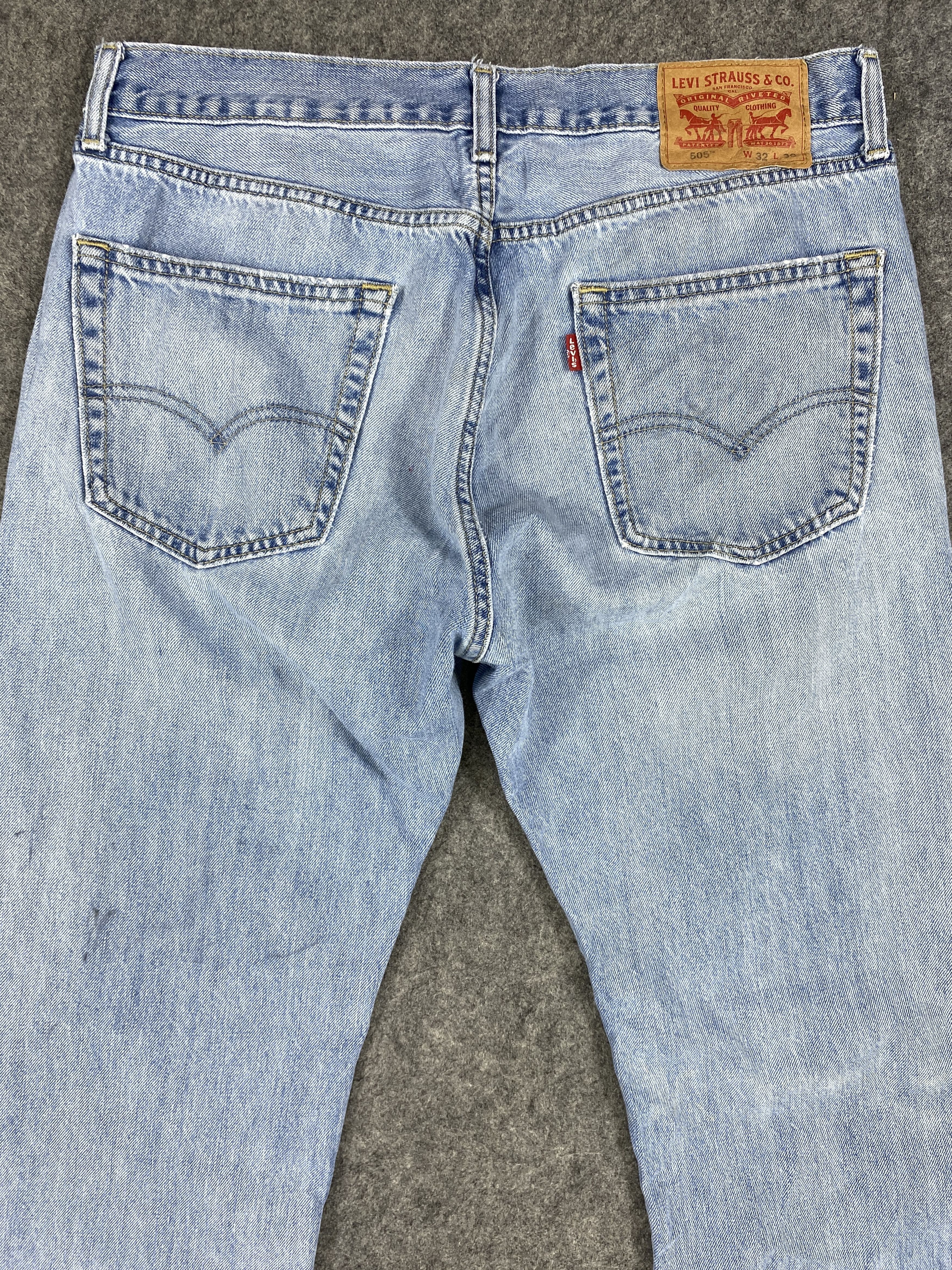 Japanese Brand Mid Blue Vintage Levi's 505 Jeans 33x29.5 Denim -SJ031 Size US 33 - 4 Thumbnail