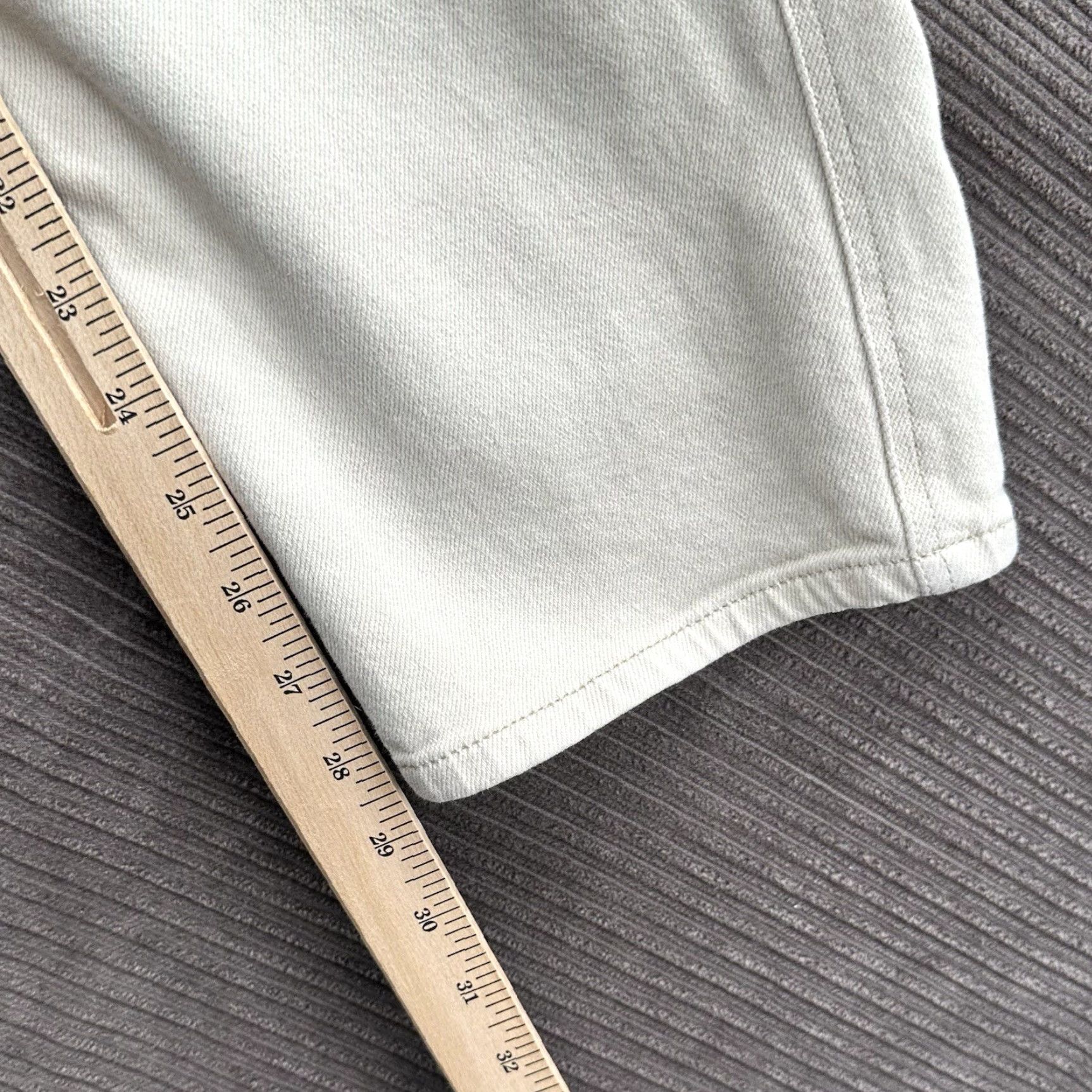 Aritzia Aritzia Wilfred Free Modern Cargo Pant Women 4 Beige Cotton High Rise Pocketed Tapered 29in Inseam Casual Fall Summer 90s City Preppy Womens Size 27" / US 4 / IT 40 - 6 Thumbnail