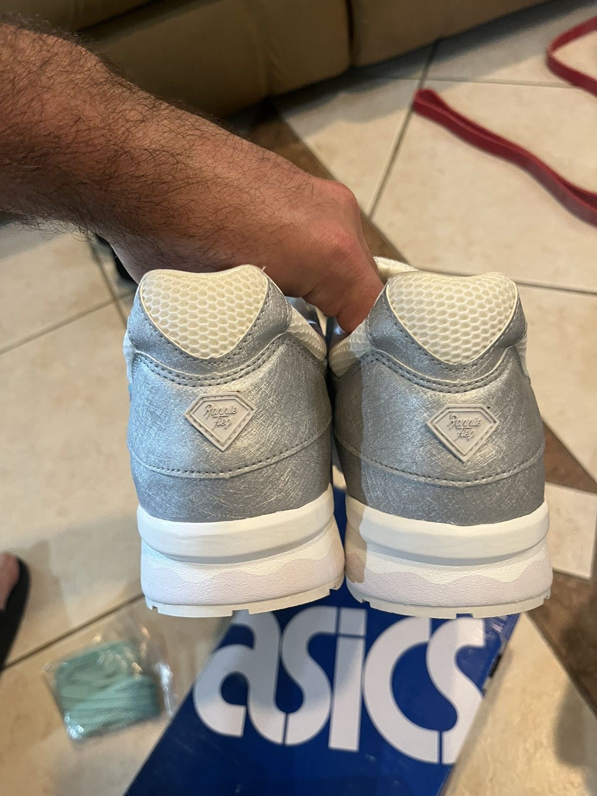Asics × Kith Kith X Diamond Supply Asics GL5 Size 13 Mens Sneakers BNWT Size US 13 / EU 46 - 5 Thumbnail