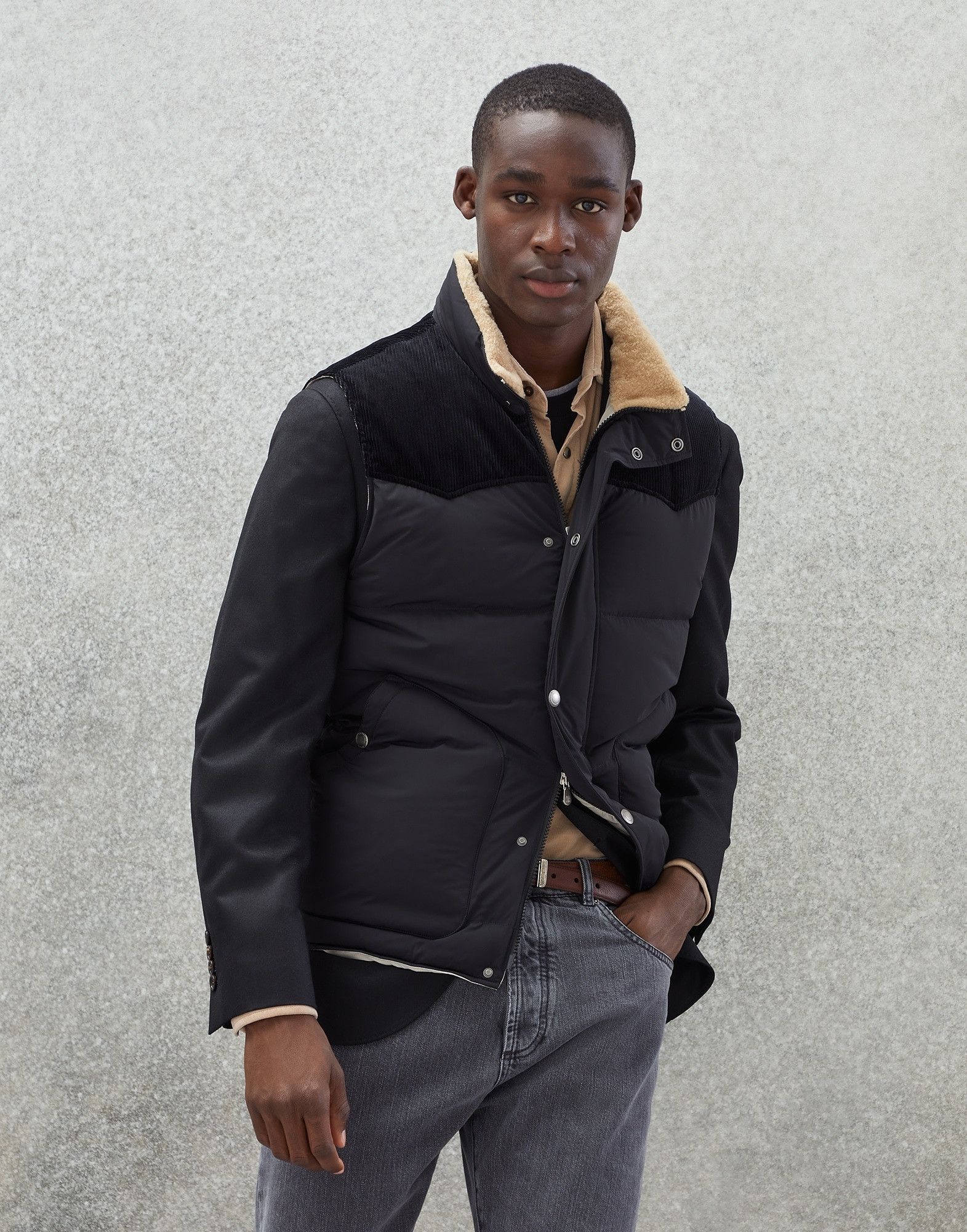 Brunello Cucinelli o1w1db10924 Wr Padded Vest in Black Size US XXL / EU 58 / 5 - 1 Thumbnail