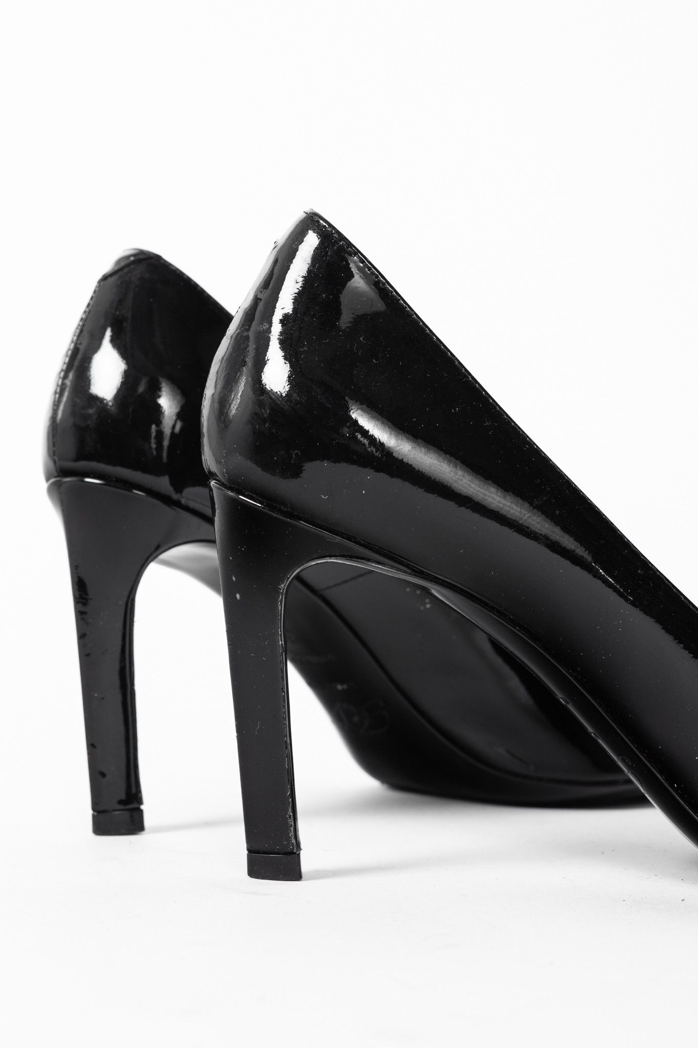 Roger Vivier Roger Vivier Décolleté Ecusson Patent-Leather Buckle Heels Size US 4.5 / IT 34.5 - 8 Thumbnail