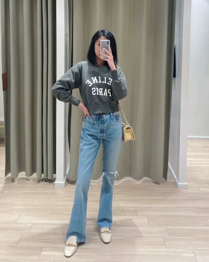 Celine Celine Khaki Green Letter Sweatshirt Size M / US 6-8 / IT 42-44 - 1 Thumbnail