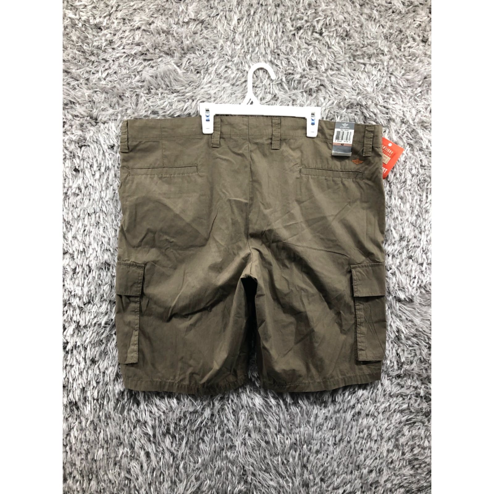 Dockers Dockers Cargo Shorts Mens Size 42 Mid Rise Dark Wash Beige Shorts Size US 42 / EU 58 - 5 Thumbnail