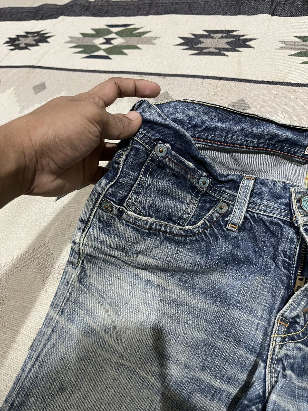 Levi's Vintage Clothing 2000s LEVIS REDLOOP JAPAN DISTRESSED FLARE JEANS RARE Size 28" / US 6 / IT 42 - 9 Thumbnail