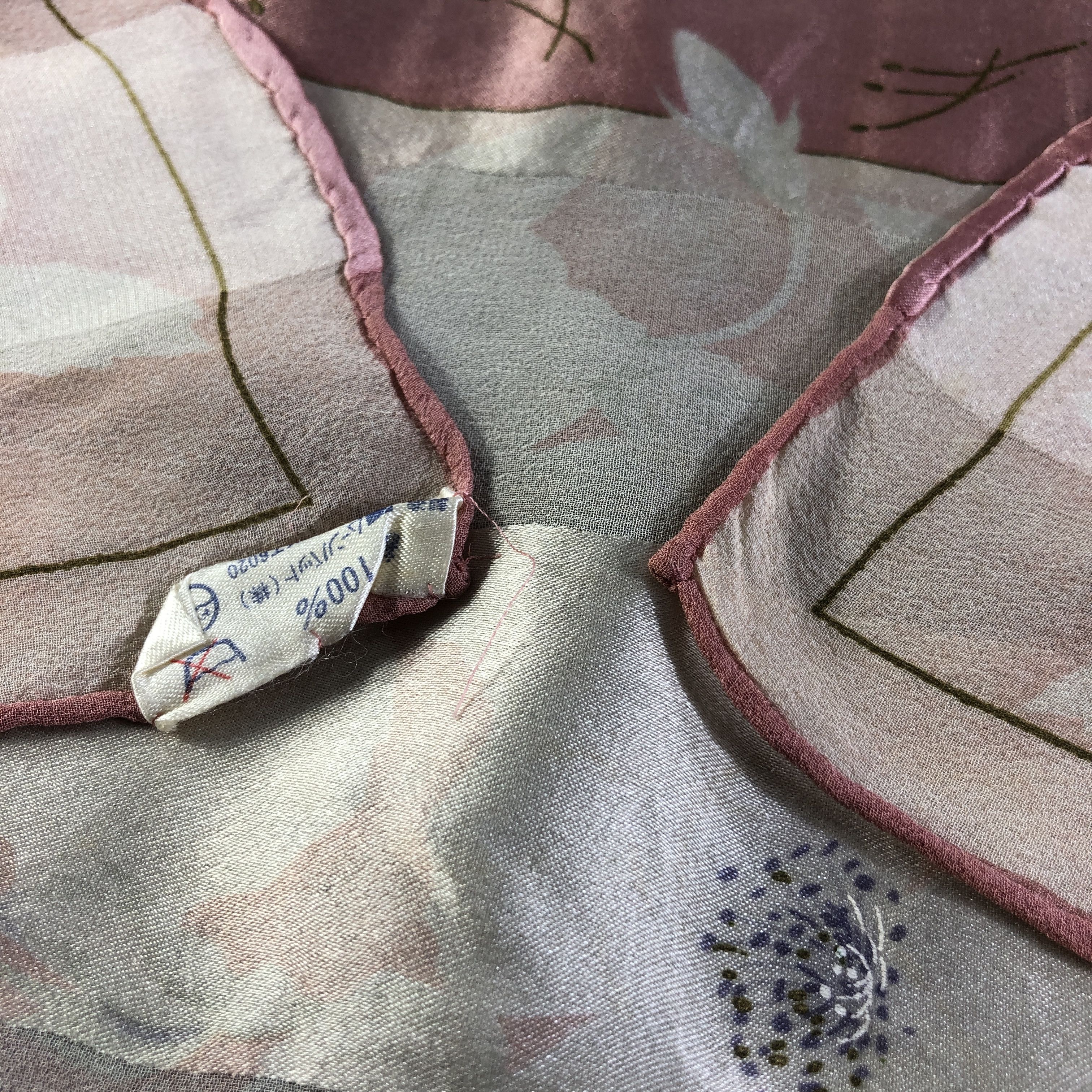Japanese Brand Jun Ashida Floral Hand Rolled Silk Scarf M1004 Size ONE SIZE - 5 Thumbnail