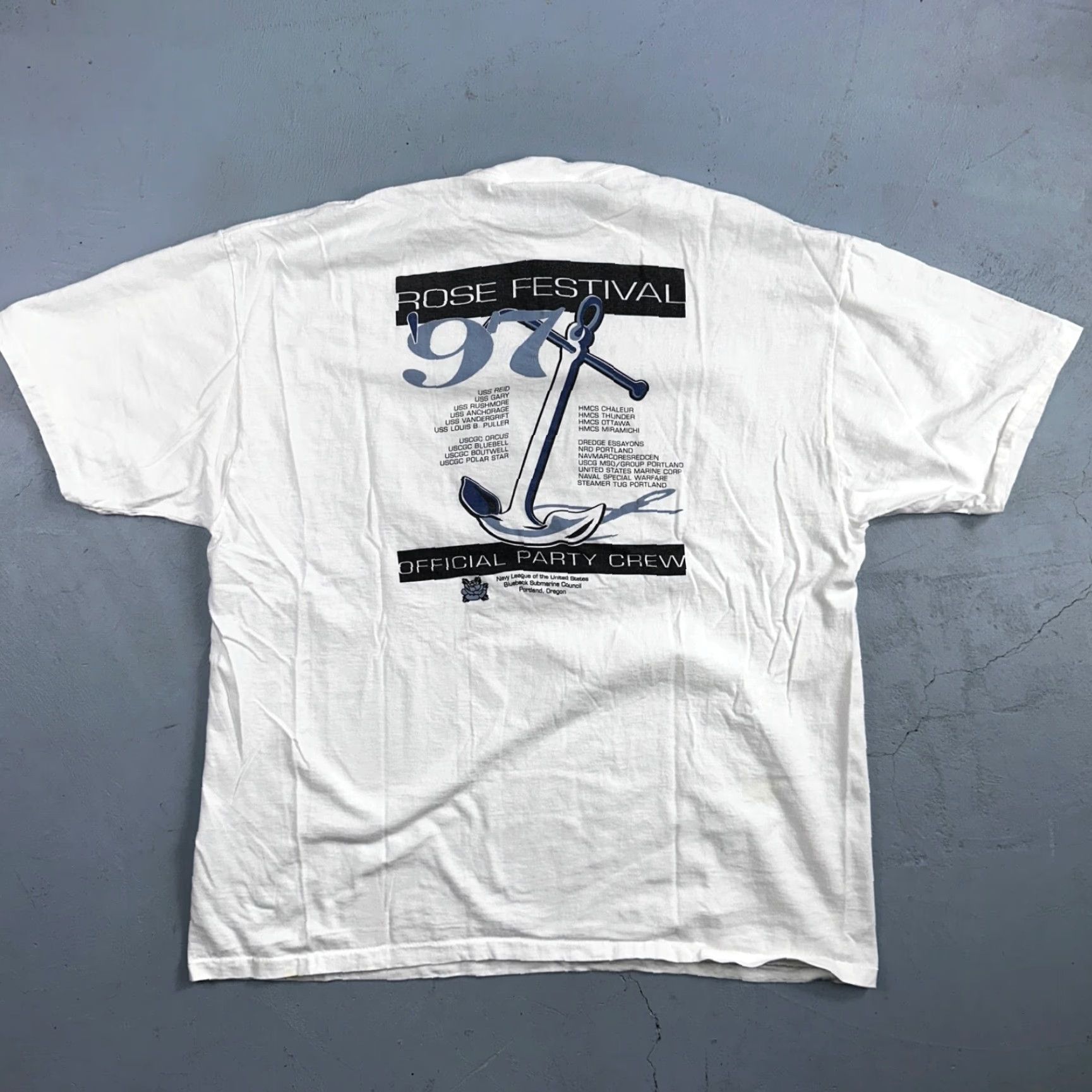 Vintage Oneita Portland Oregon 90s VTG T Shirt Single Stitch Compass Hiking Rose 1997 Size US XXL / EU 58 / 5 - 7 Thumbnail