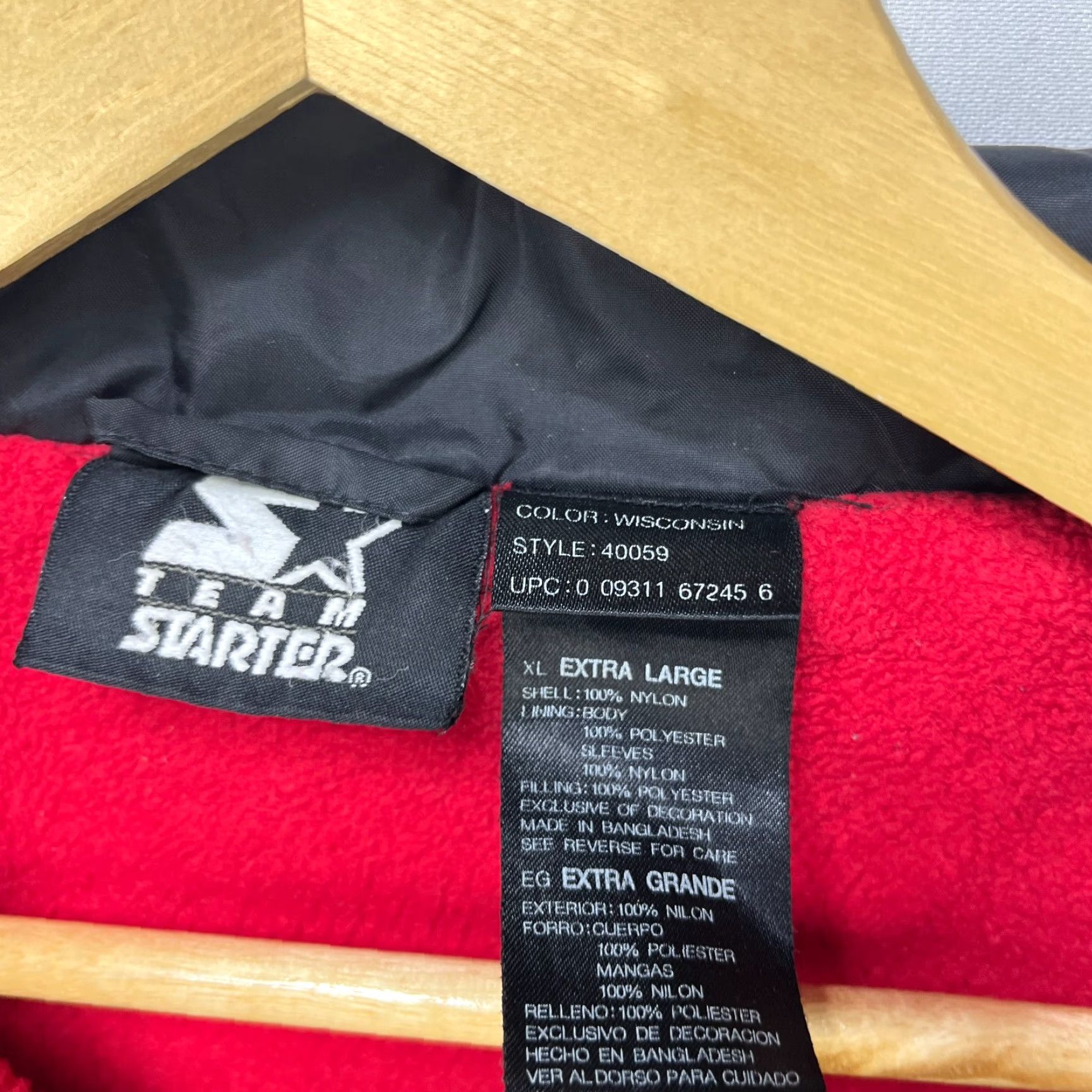 Starter VINTAGE Starter Wisconsin Badgers Fleece Lined Jacket XL Black Windbreaker Mens Size US XL / EU 56 / 4 - 7 Thumbnail