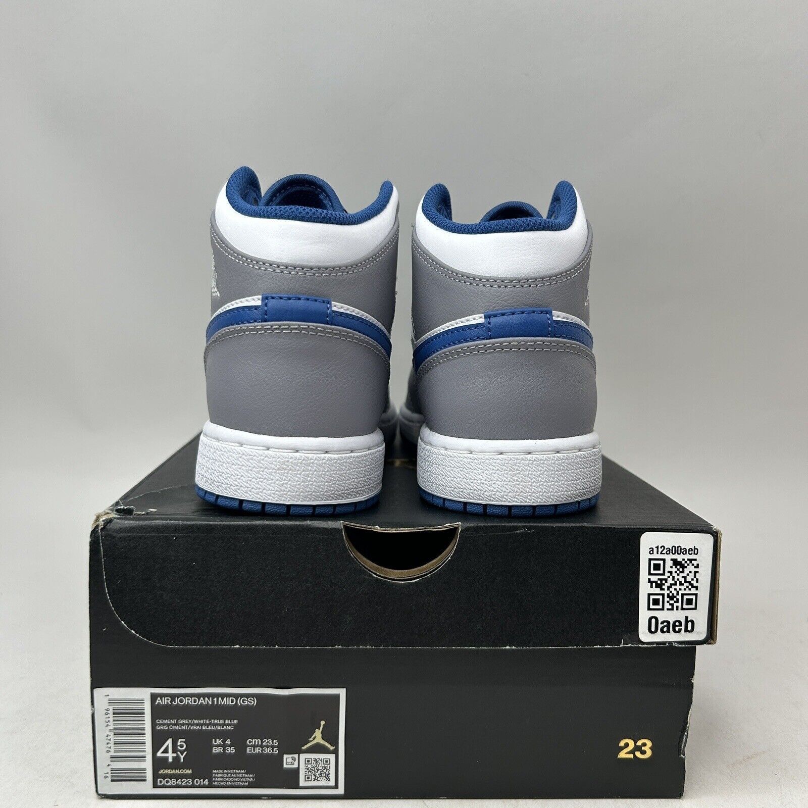 Nike Nike Air Jordan 1 Retro Mid “True Blue/Cement Grey” 2024 Size US 6 / IT 36 - 4 Thumbnail