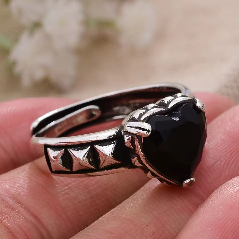 Jewelry Love Heart Crystal Ring Size ONE SIZE - 7 Thumbnail