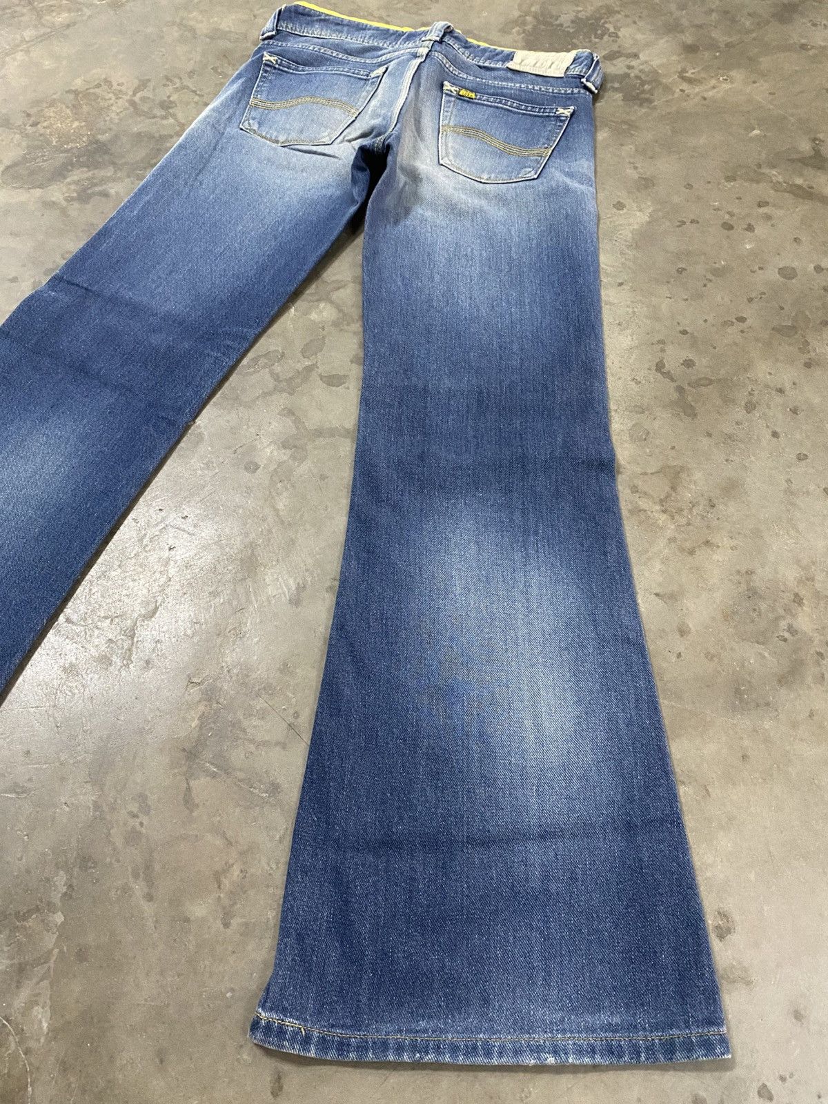 If Six Was Nine × Le Grande Bleu (L.G.B.) × Lee Super Flare Jeans Vintage Lee Washed Blue @268 Size US 28 / EU 44 - 3 Thumbnail