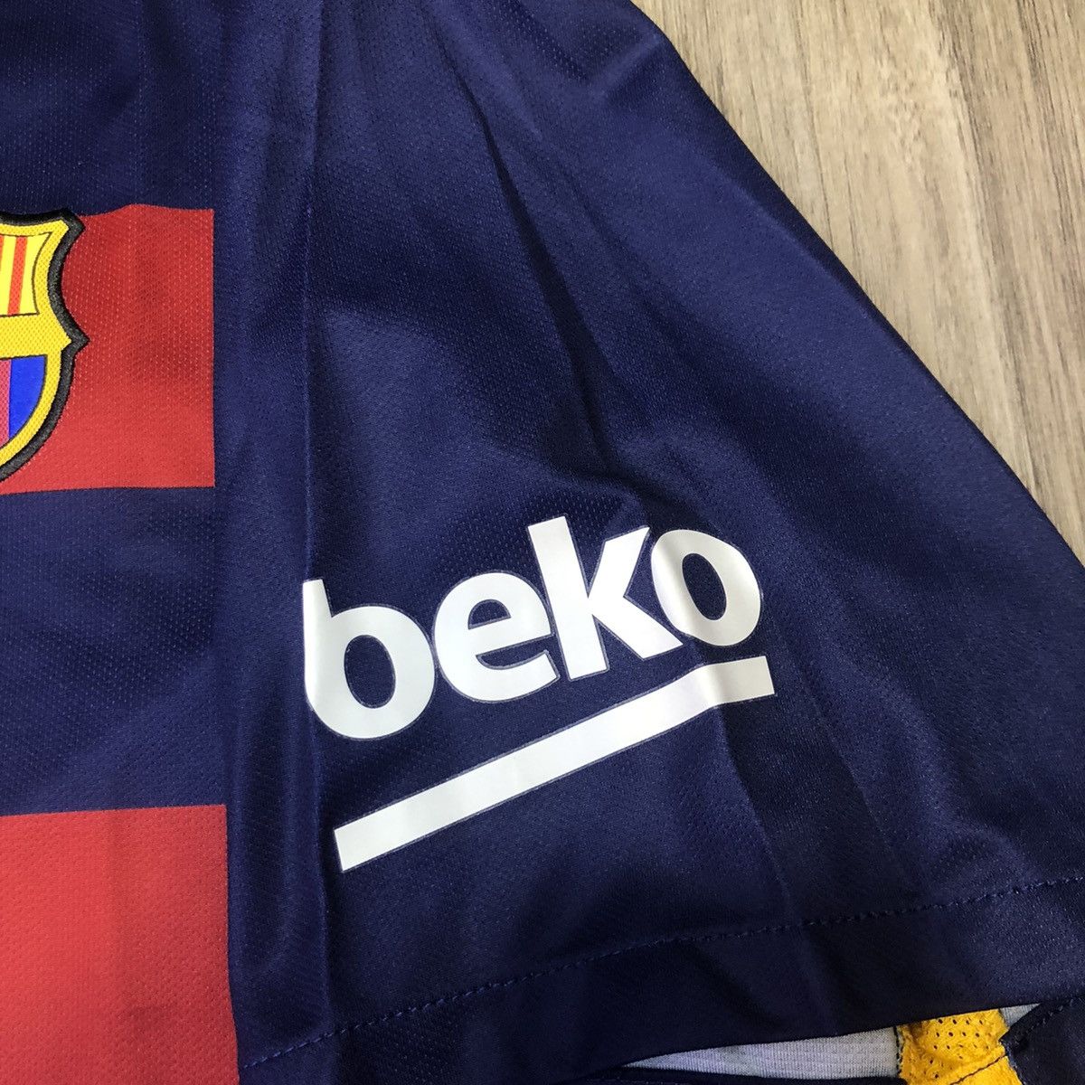 Nike Barcelona 15/16 home shirt #9 Suarez Size US XXL / EU 58 / 5 - 6 Thumbnail