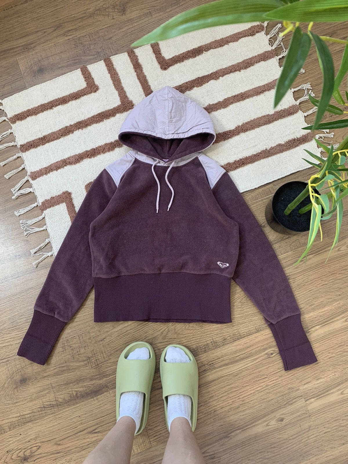 VINTAGE ROXY QUICKSILVER TEDDY STYLE 2000s HOODIE