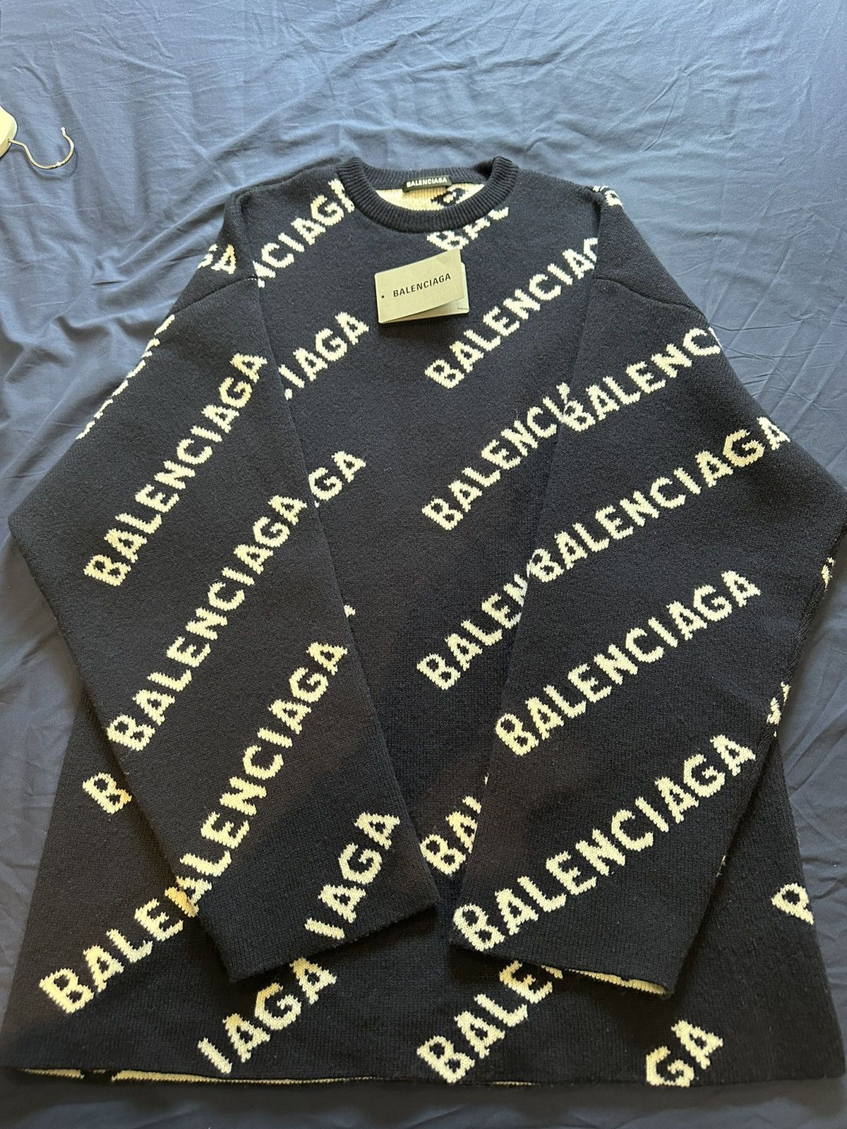 Balenciaga Balenciage logo sweater Size US S / EU 44-46 / 1 - 1 Thumbnail