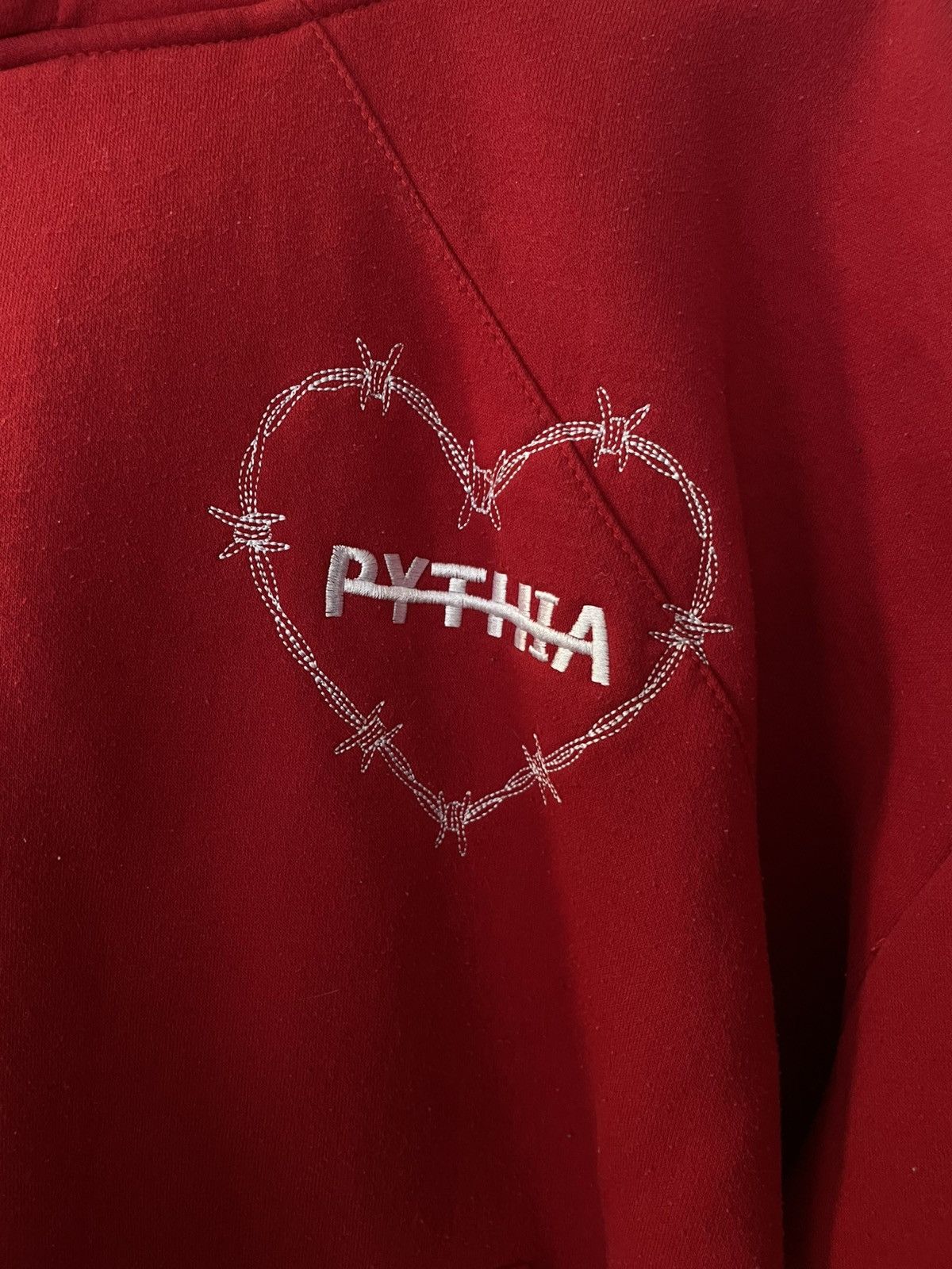 Pythia Barbwire Heart Hoodie Pythia Size US XXL / EU 58 / 5 - 2 Thumbnail