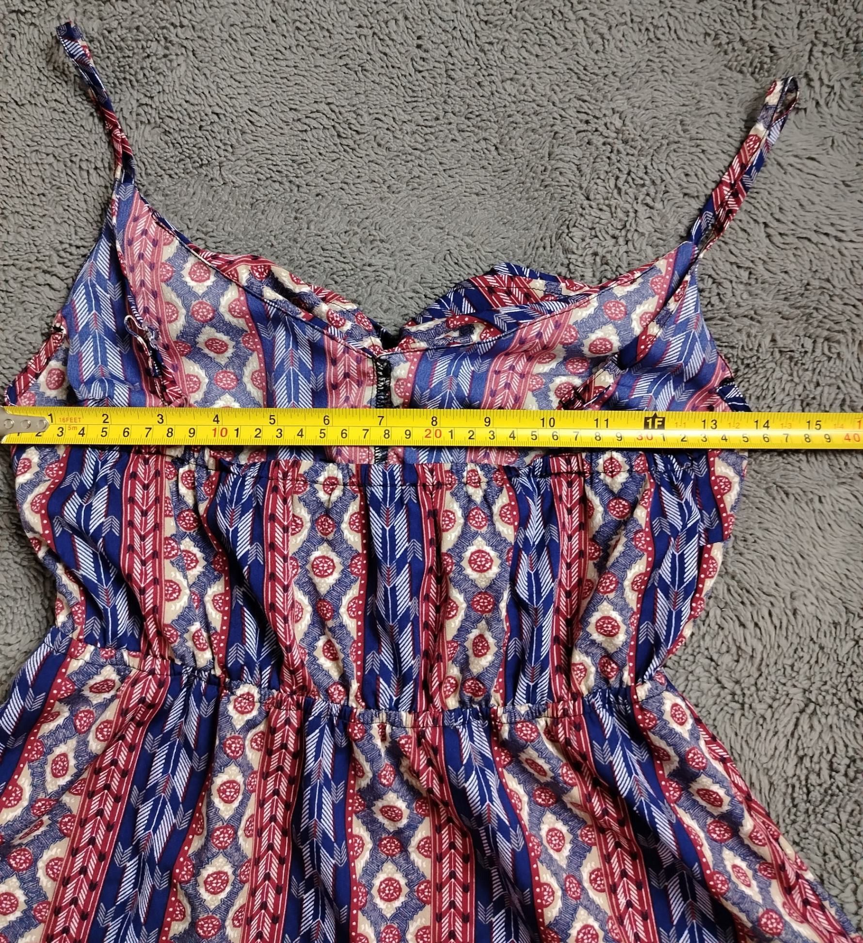 Other Pre-Loved Top Women XS Cami Spaghetti Strap Ruffle Bust Size XS / US 0-2 / IT 36-38 - 7 Thumbnail