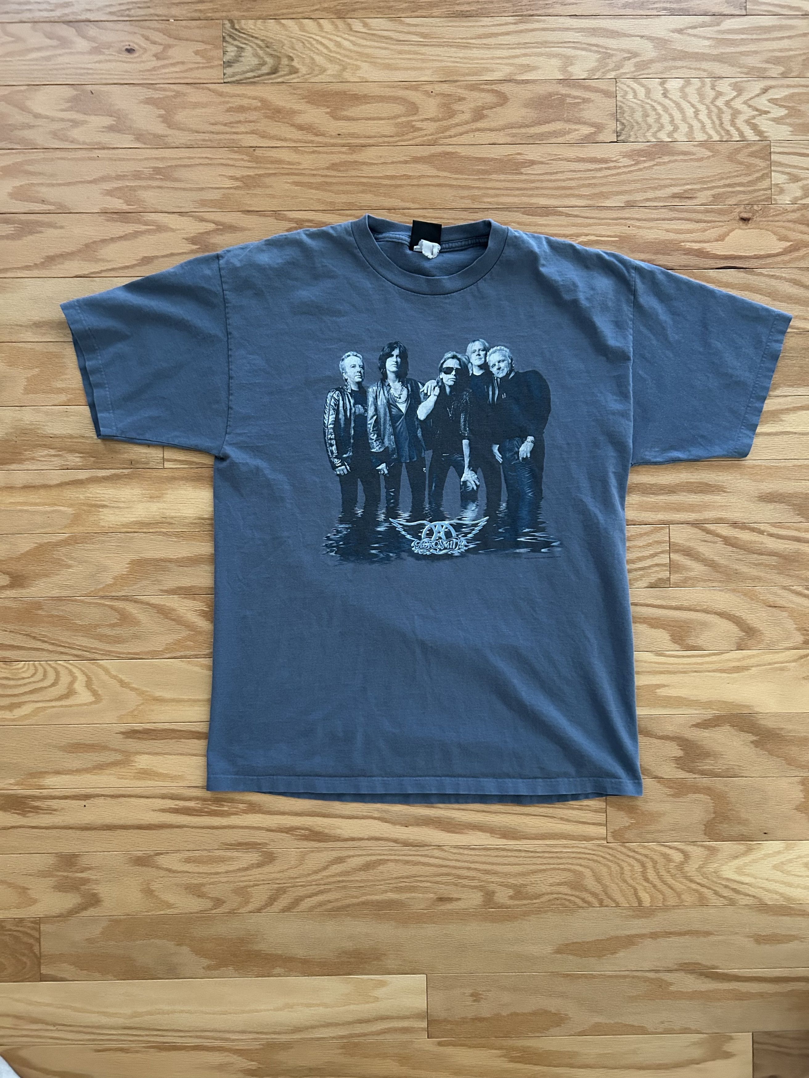Vintage Aerosmith Just Push Play World Tour 2001 Tee Size US XL / EU 56 / 4 - 1 Thumbnail