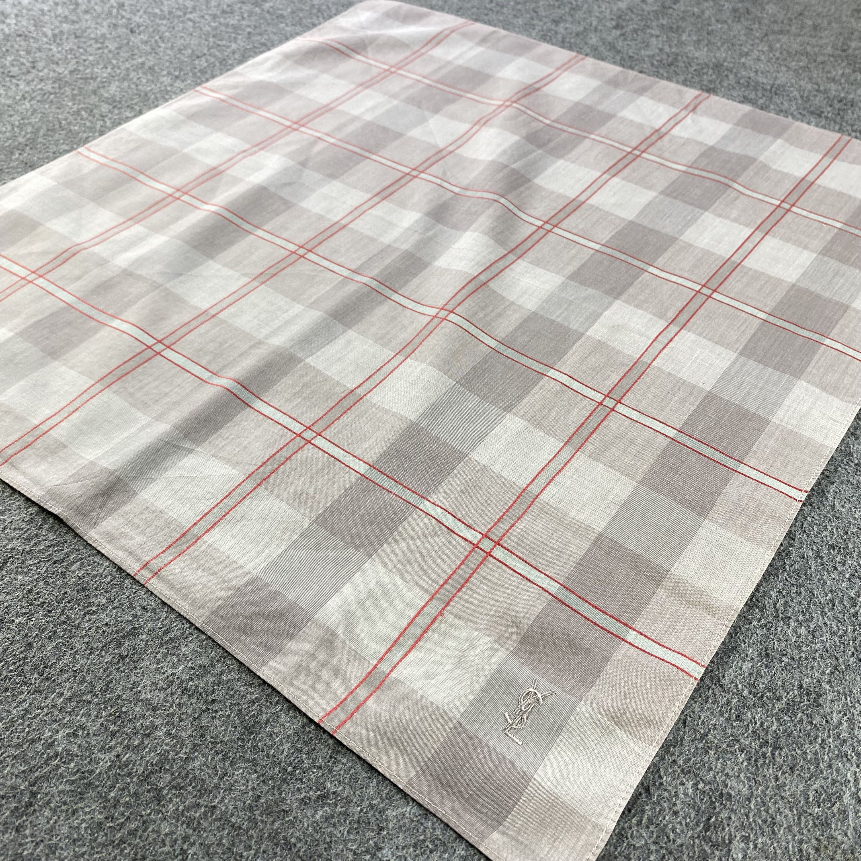Vintage Yves Saint Lauren Handkerchief/Neckerchief/Bandana HC550 Size ONE SIZE - 2 Thumbnail