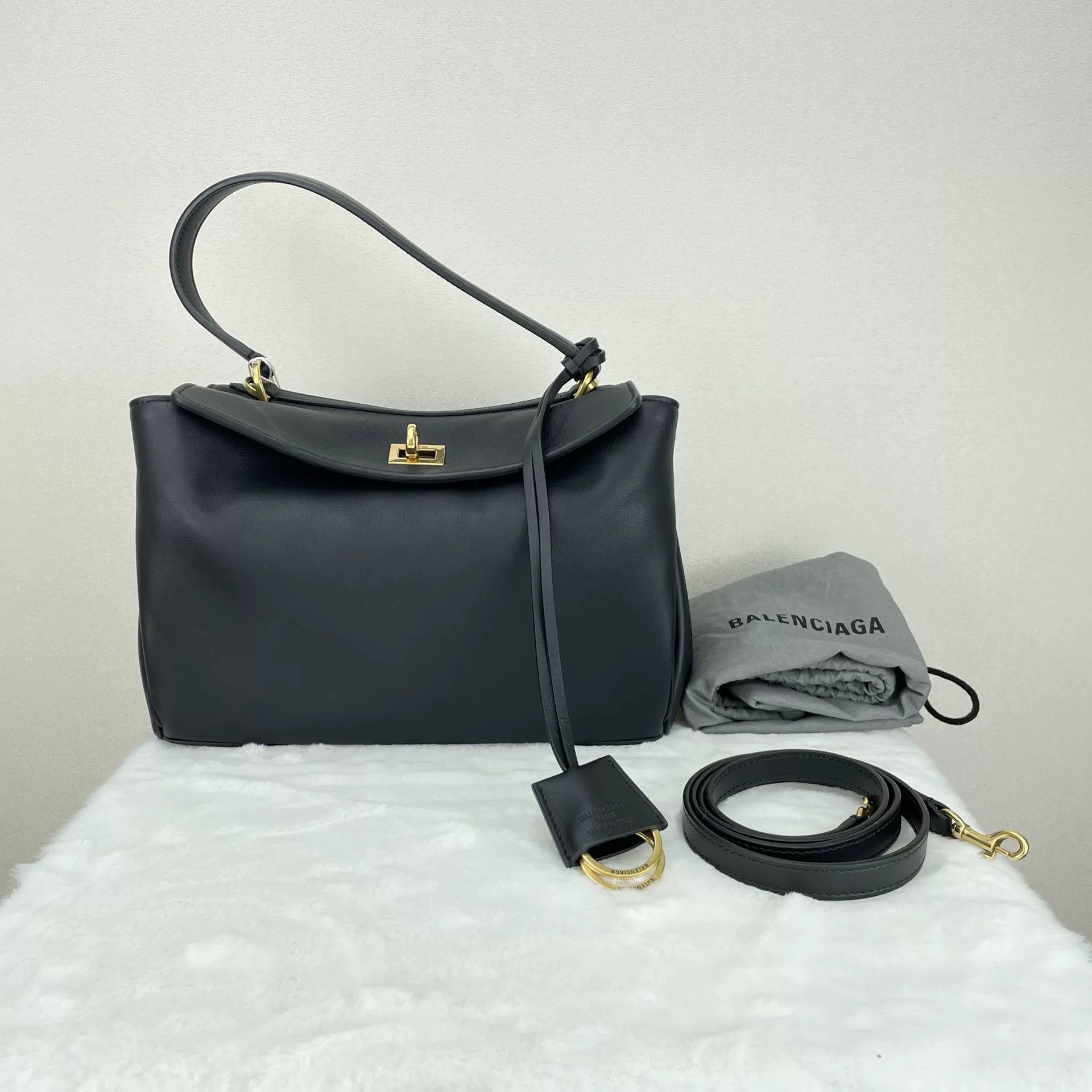 Balenciaga Pre-loved Bag Very good condition Size ONE SIZE - 1 Thumbnail