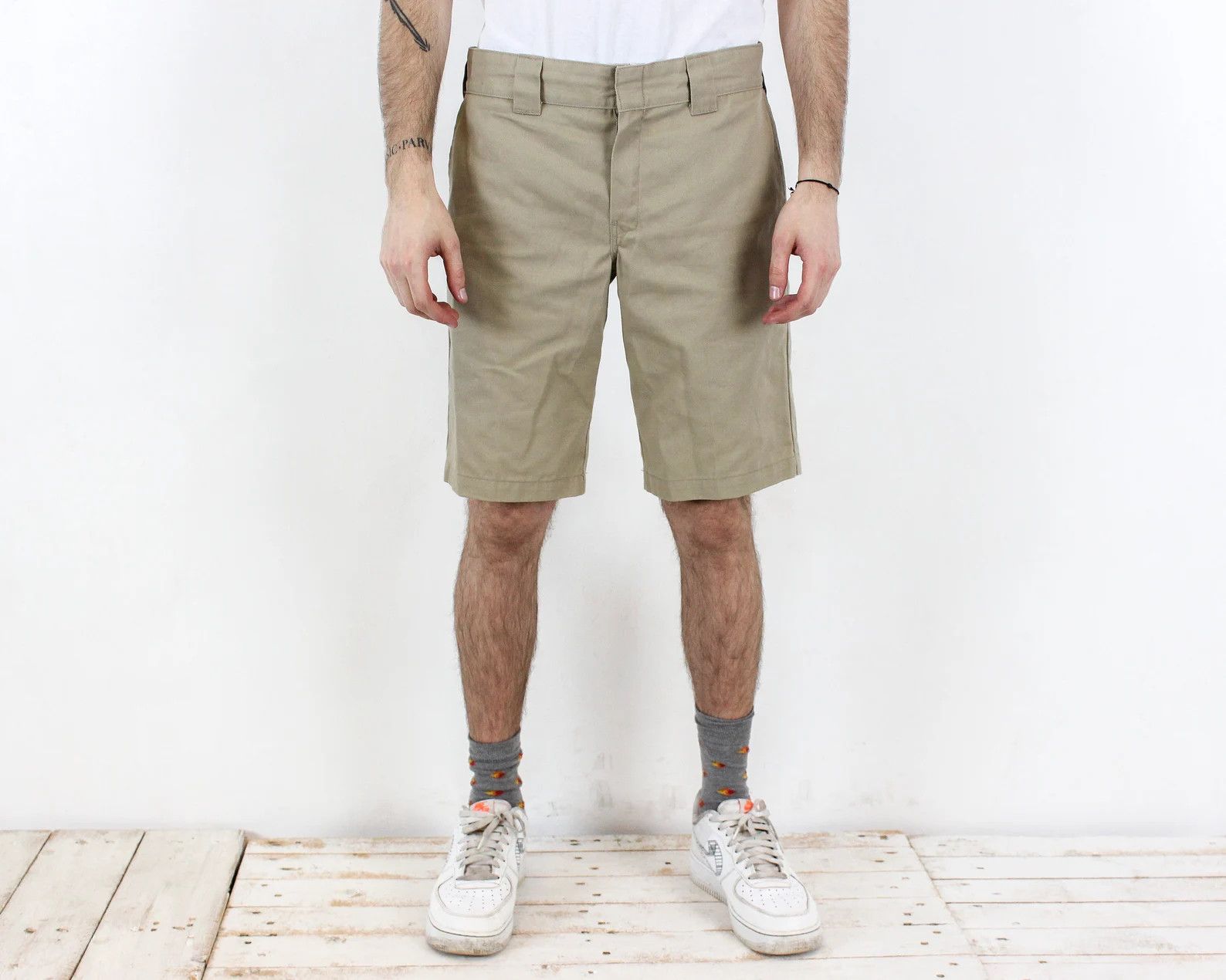Dickies Vintage Men W32 Slim Fit Straight Leg Shorts Bermuda Capri Size US 32 / EU 48 - 1 Thumbnail