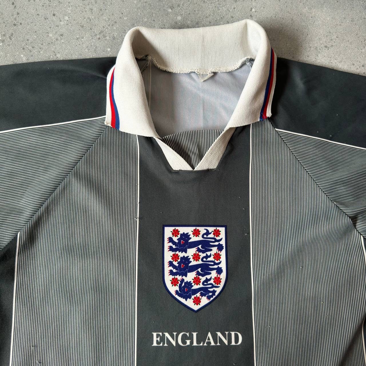 Vintage 1998 England #9 SHEARER Fan Soccer Retro Jersey Size US S / EU 44-46 / 1 - 7 Thumbnail