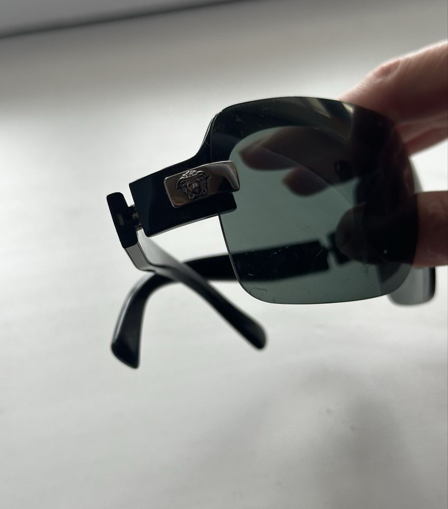 Versace Vintage Versace Medusa Sunglasses 4018-V GB1/71 Size ONE SIZE - 5 Thumbnail