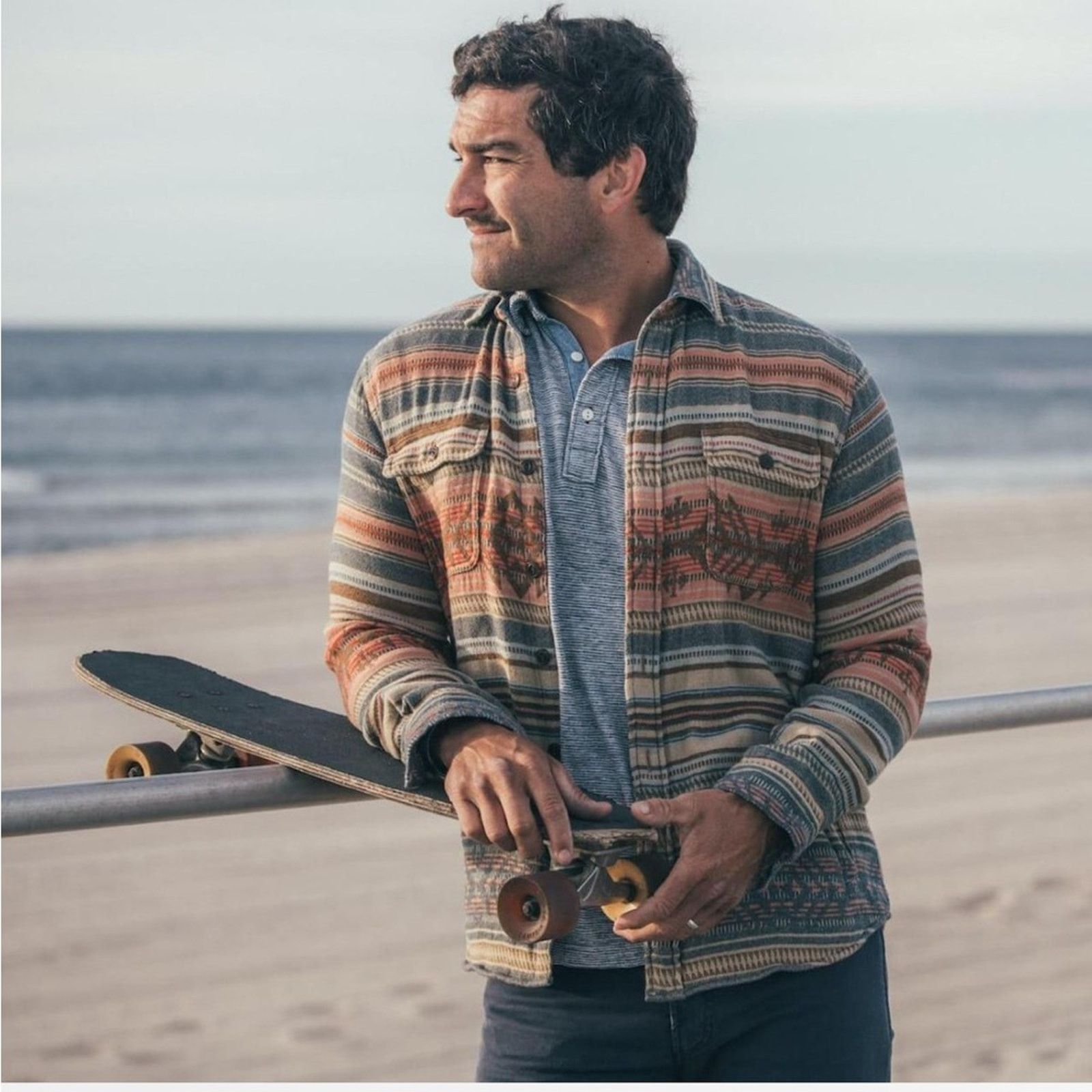 Faherty Faherty Durango CPO Workshirt Neskowin MED Southwest Aztec Size US M / EU 48-50 / 2 - 5 Thumbnail