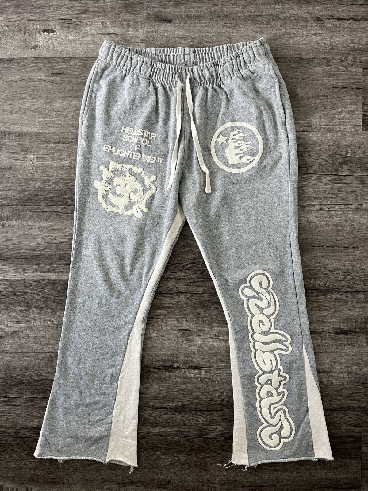 Hellstar Capsule 11 Flare フレアパンツ Hellstar Capsule 11 ヘルスター スウェット フレア パンツ - メルカリ