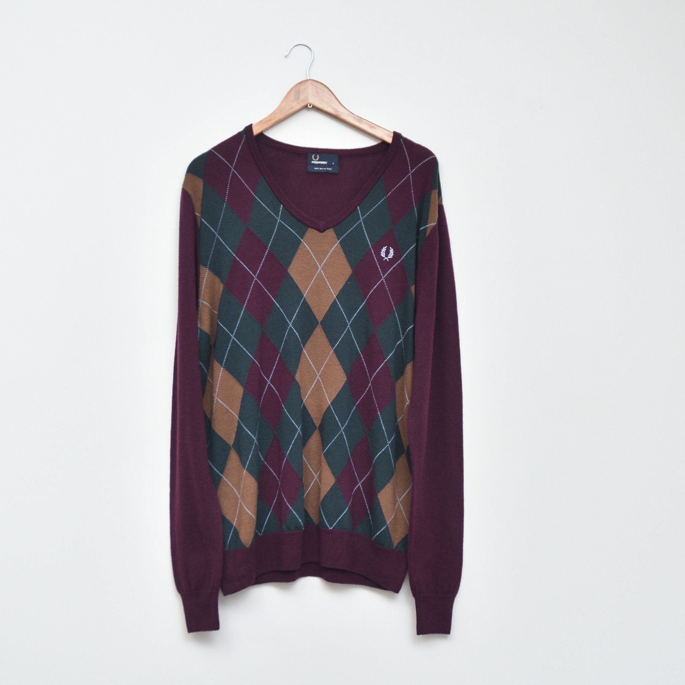 Fred Perry Fred Perry Burgundy V-Neck Argyle Wool Jumper Merino Wool Size US L / EU 52-54 / 3 - 1 Thumbnail