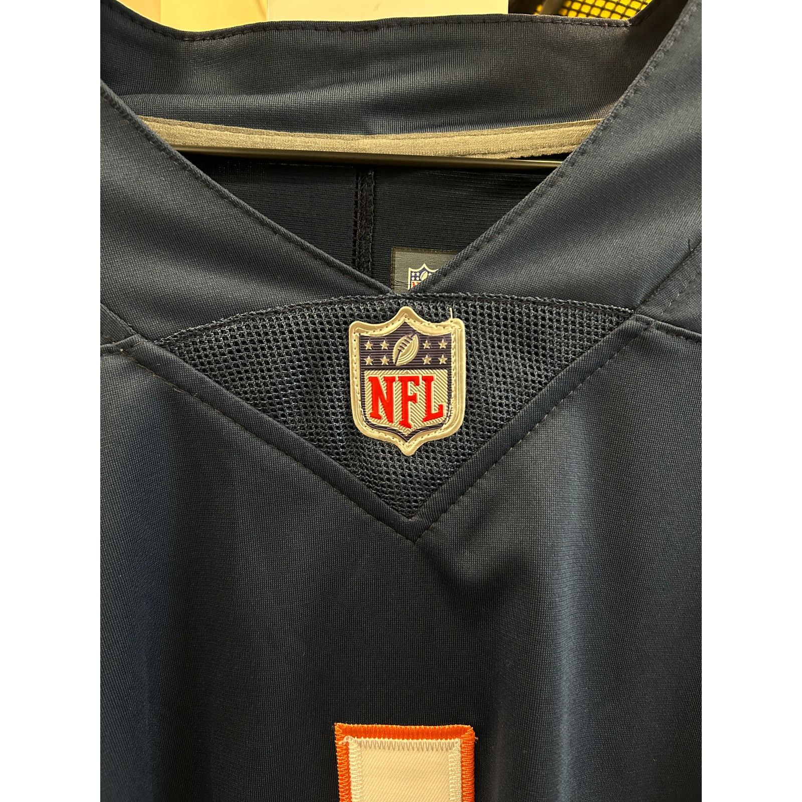 Nike Justin Fields #1 Chicago Bears Nike NFL football Jersey XL Size US XL / EU 56 / 4 - 3 Thumbnail