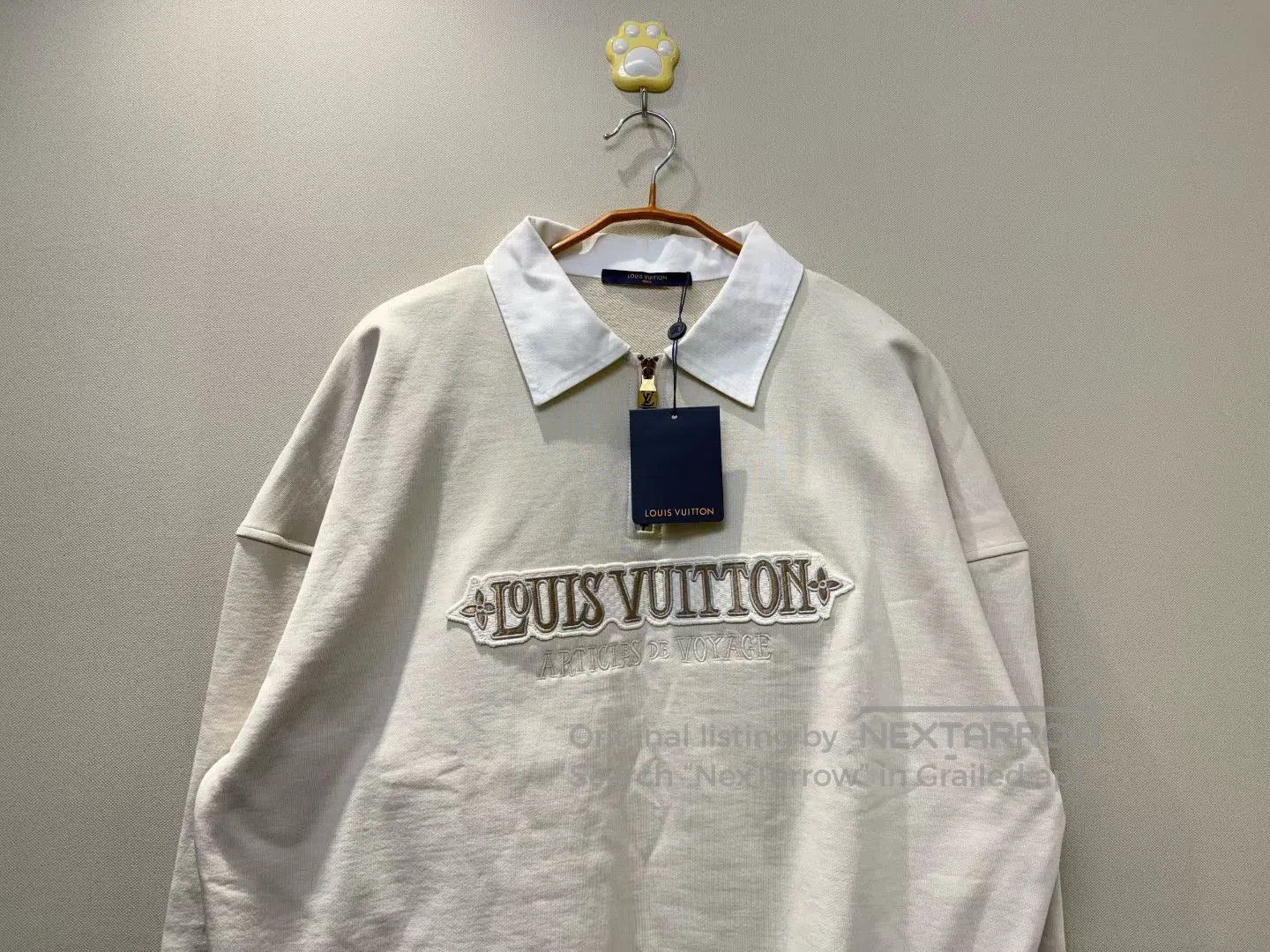 Louis Vuitton Louis Vuitton Beige Embroidered Logo POLO Sweater| Size US M / EU 48-50 / 2 - 2 Thumbnail