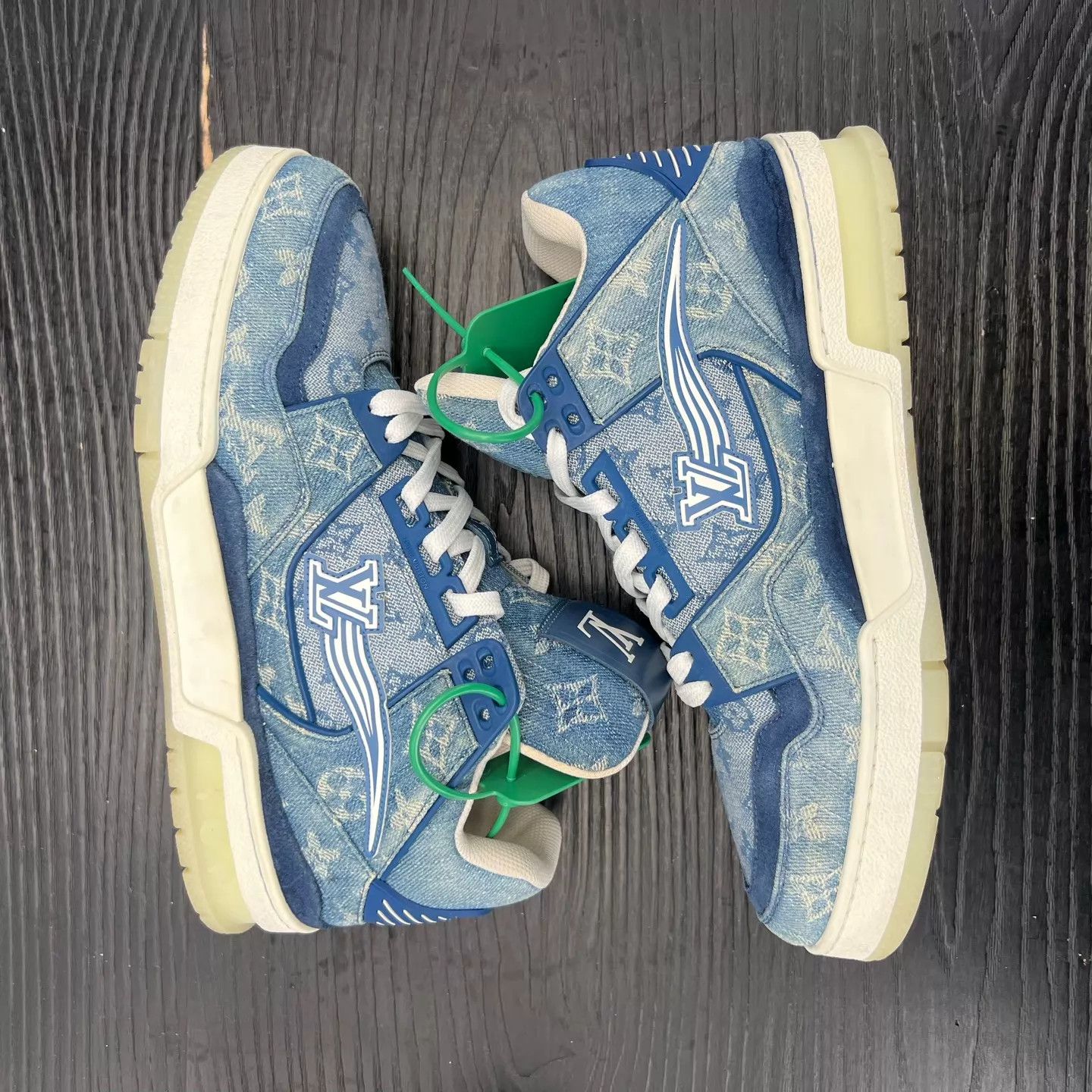 Louis Vuitton LV Trainer Mid-Top Denim White & Blue US6/40 Size US 7 / EU 40 - 2 Thumbnail