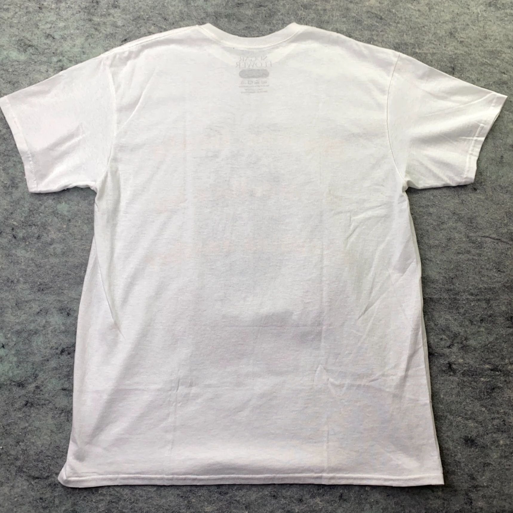 Vintage Virgin Mary Mens Shirt L White Sugar Flower T-Shirt Crew Neck Short Sleeve Classic Jersey Cotton Rose Graphic Print 90s? Size US L / EU 52-54 / 3 - 5 Thumbnail