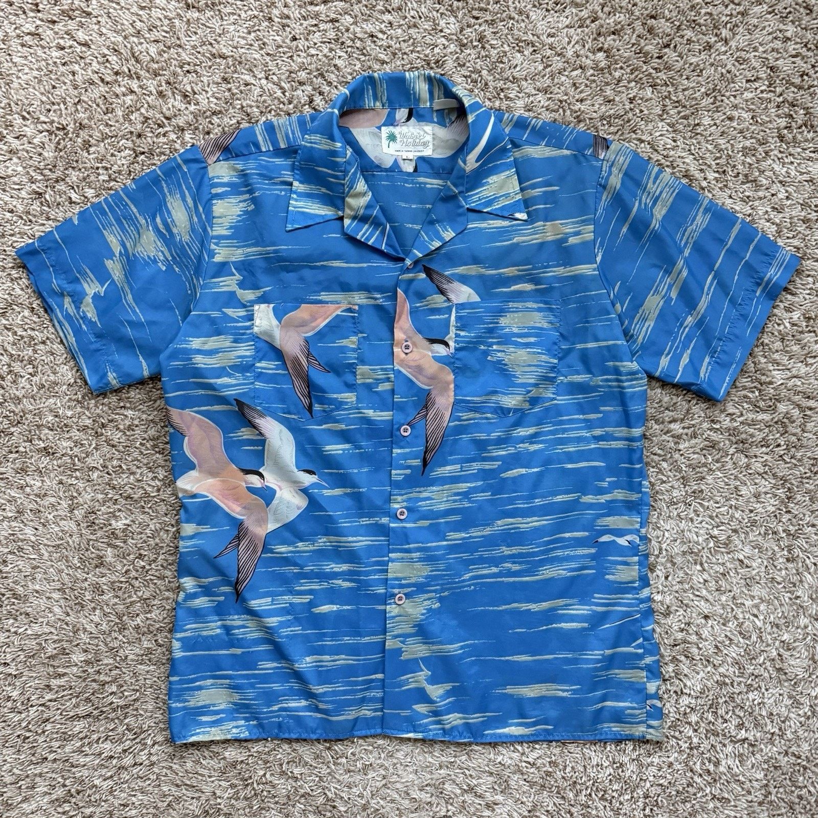 Vintage Vintage Waikiki Hawaiian Shirt SS Button Up Blue AOP Birds Size US L / EU 52-54 / 3 - 1 Thumbnail