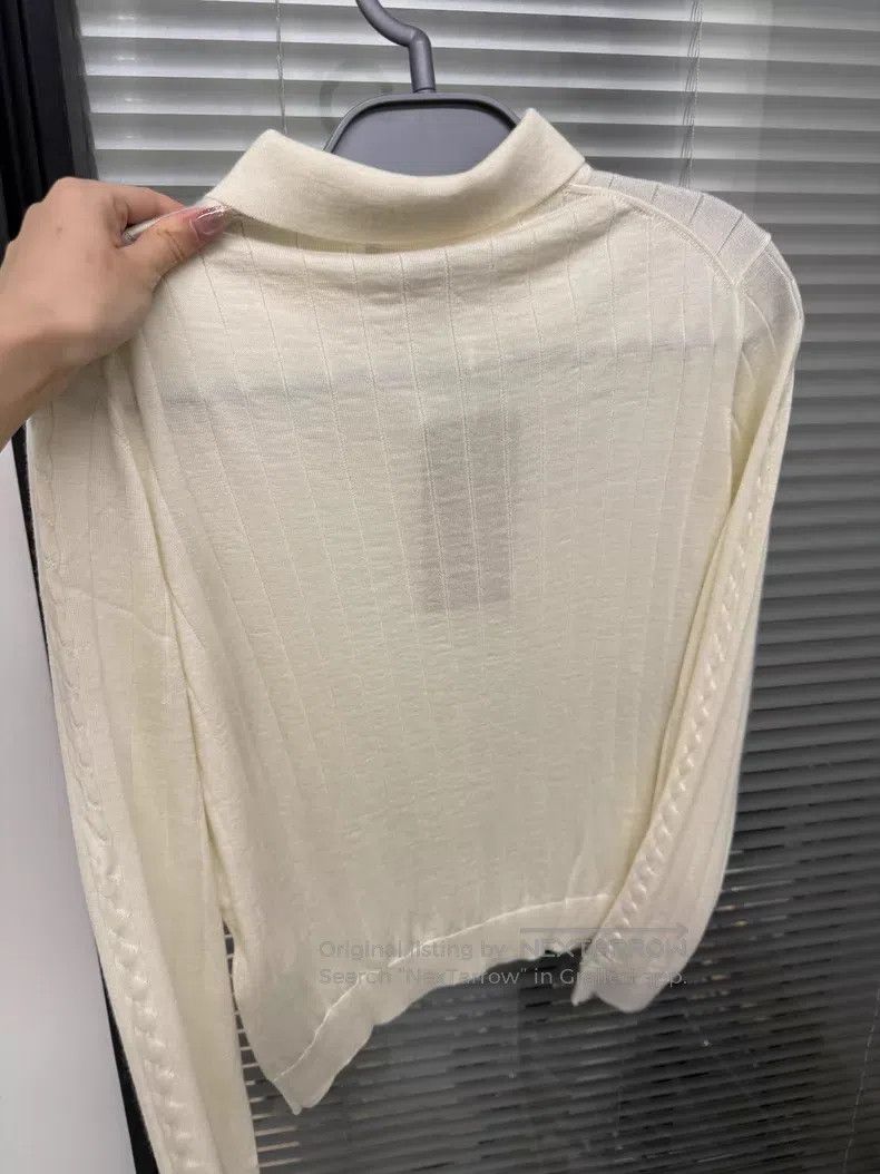 Loro Piana Loro Piana Button V-neck Cashmere Knit Top - Cashmere Size S / US 4 / IT 40 - 2 Thumbnail